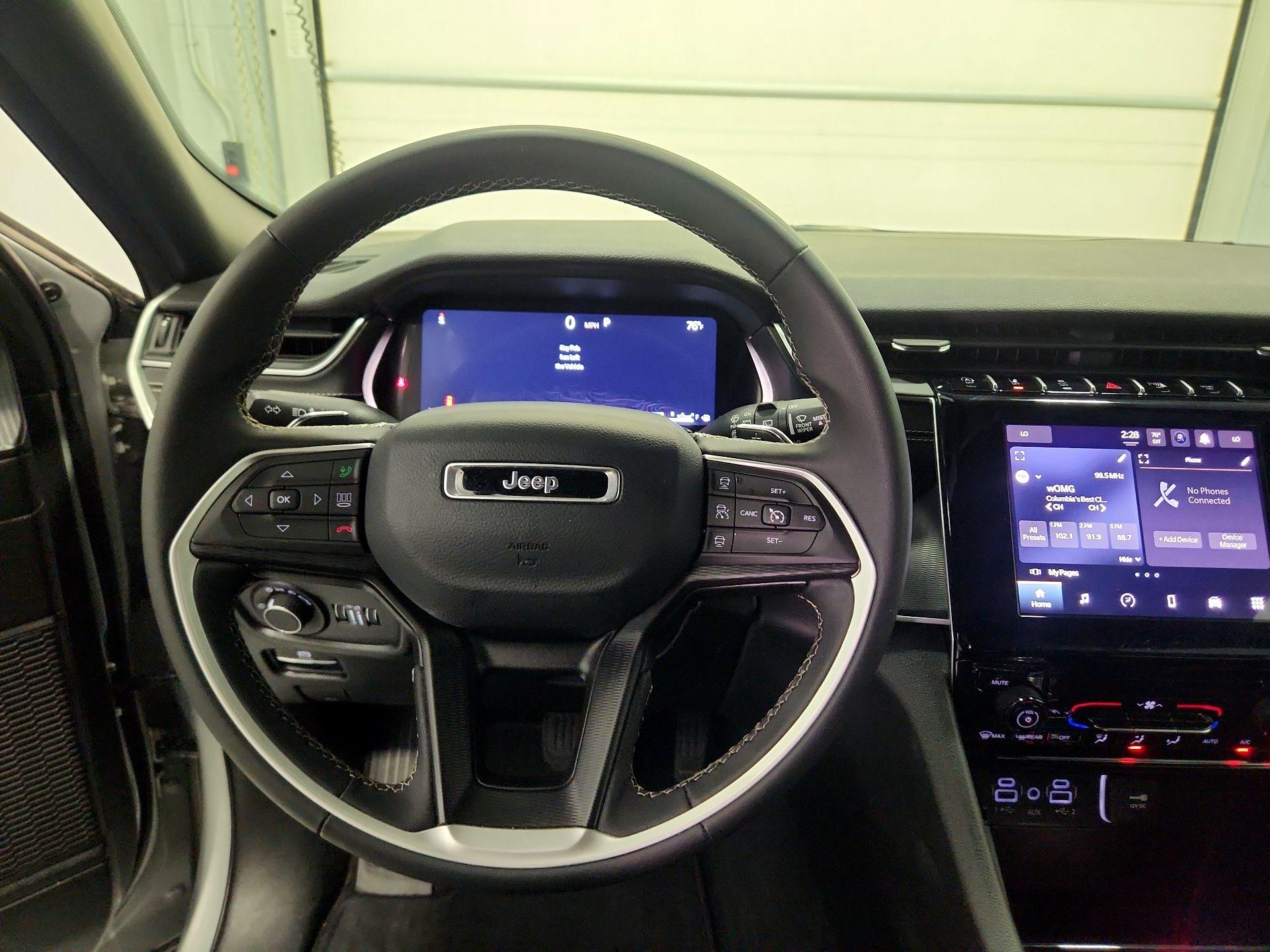 Thumbnail: 2024 Jeep Grand Cherokee L - 10