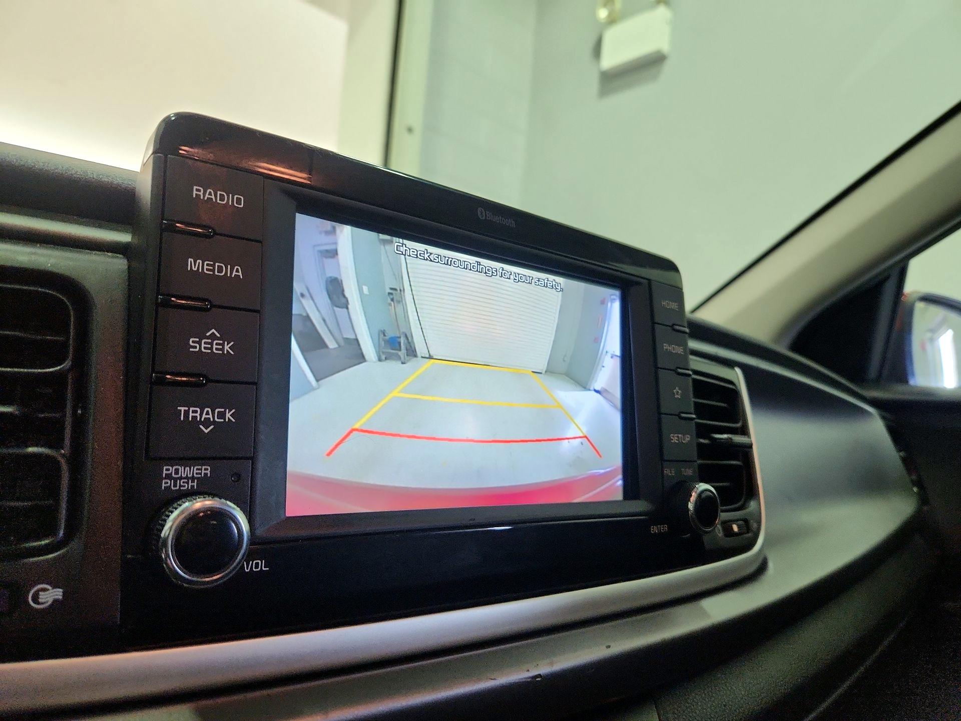 Thumbnail: 2019 Kia Rio5 - 14
