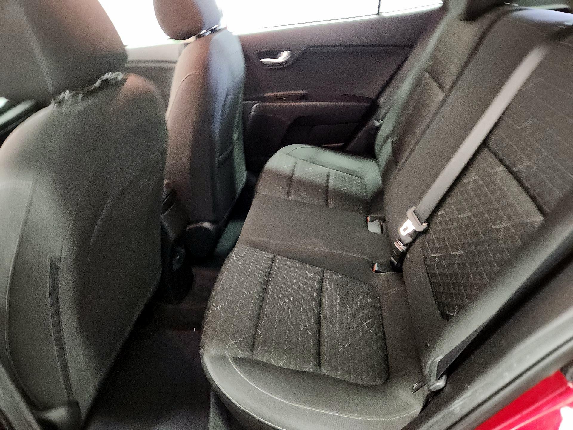 Thumbnail: 2019 Kia Rio5 - 19
