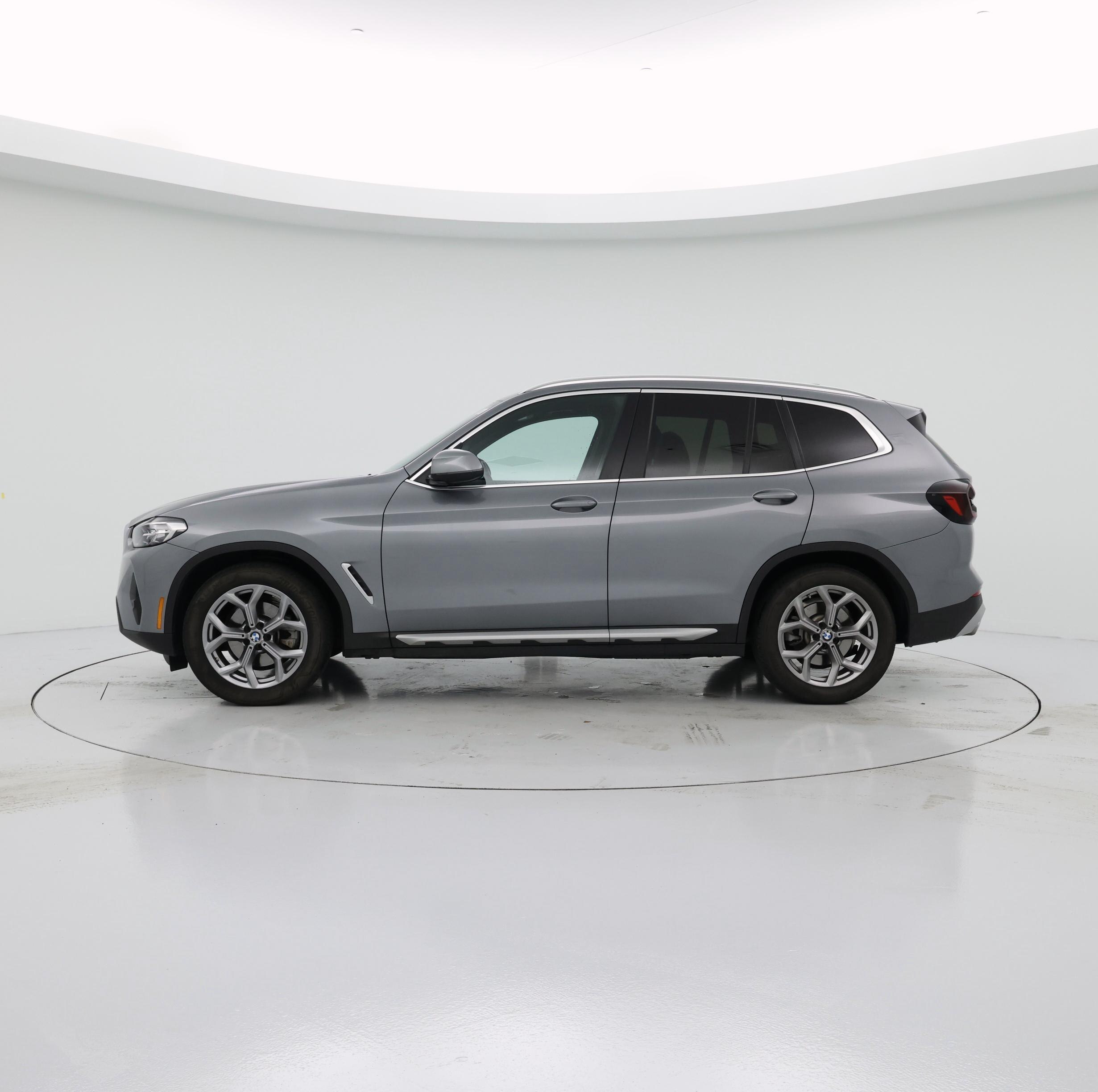 Thumbnail: 2023 BMW X3 - 3