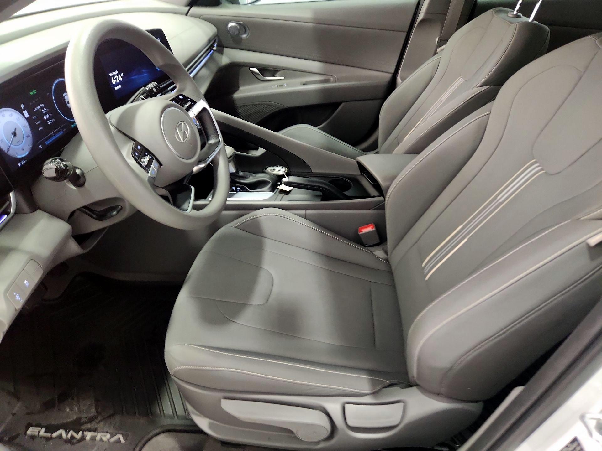 Thumbnail: 2024 Hyundai Elantra - 11