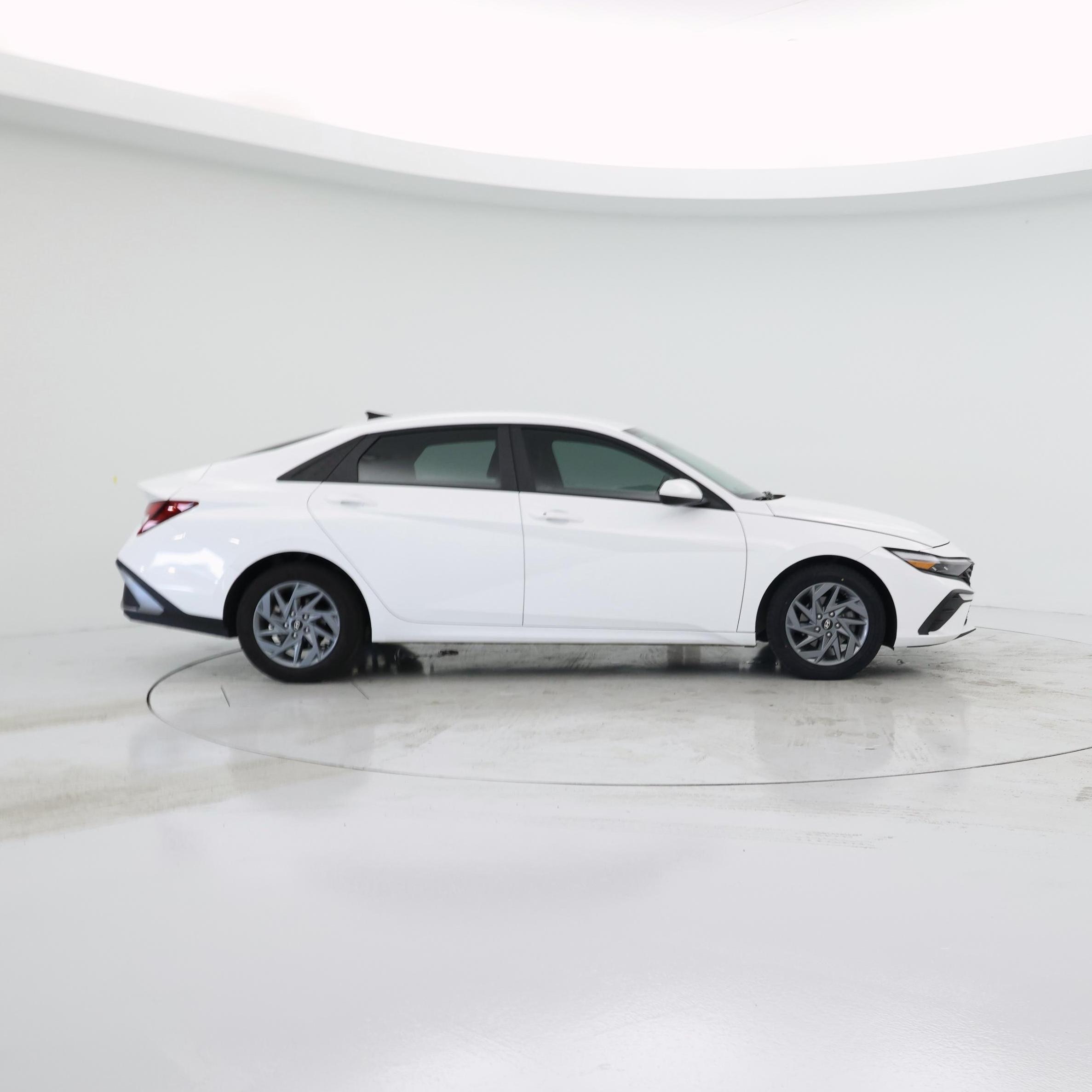 Thumbnail: 2024 Hyundai Elantra - 7