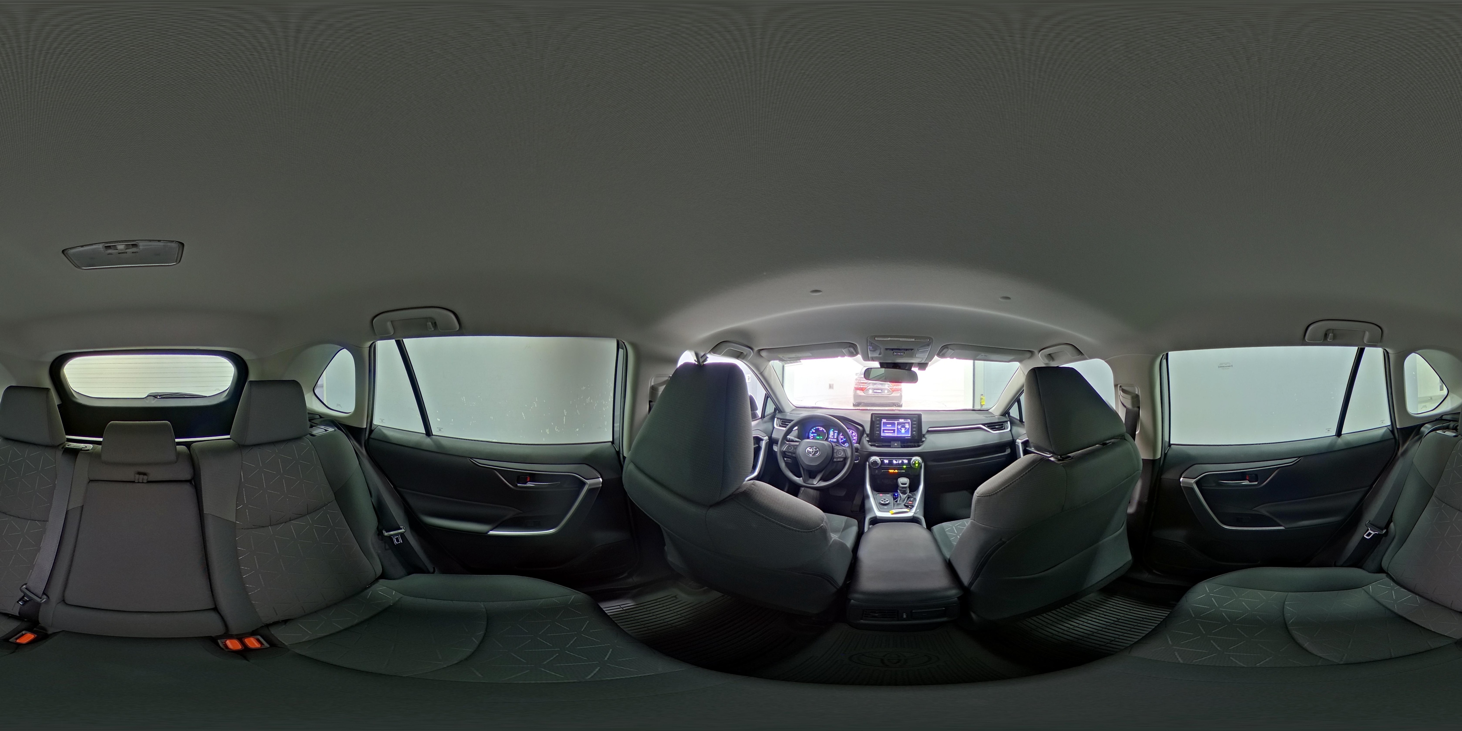 2020 Toyota RAV4 XLE - Photo 16