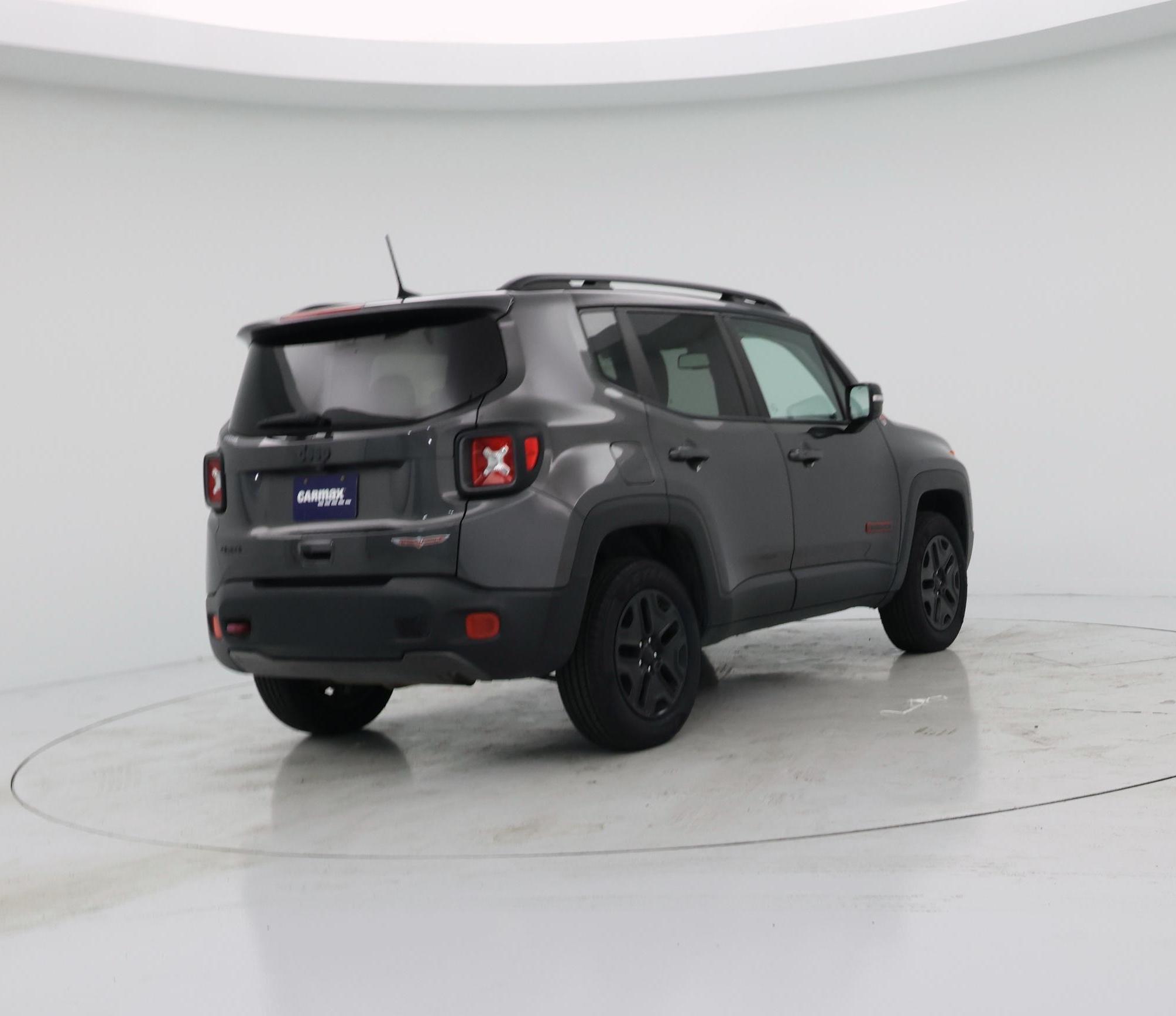 Thumbnail: 2018 Jeep Renegade - 8