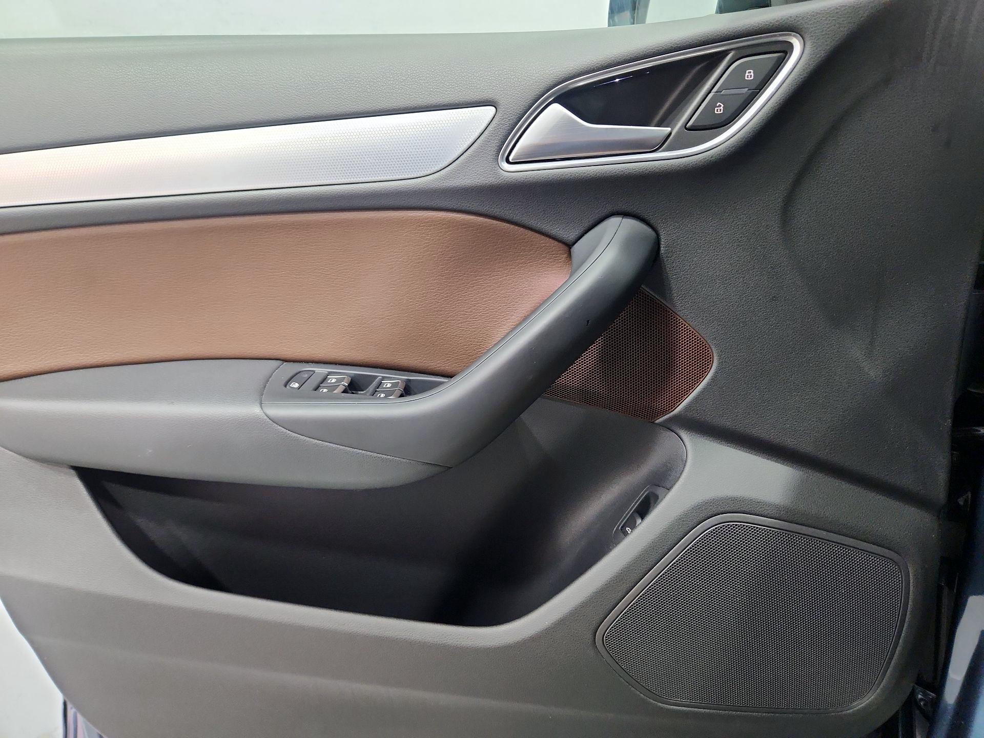 Thumbnail: 2018 Audi Q3 - 12