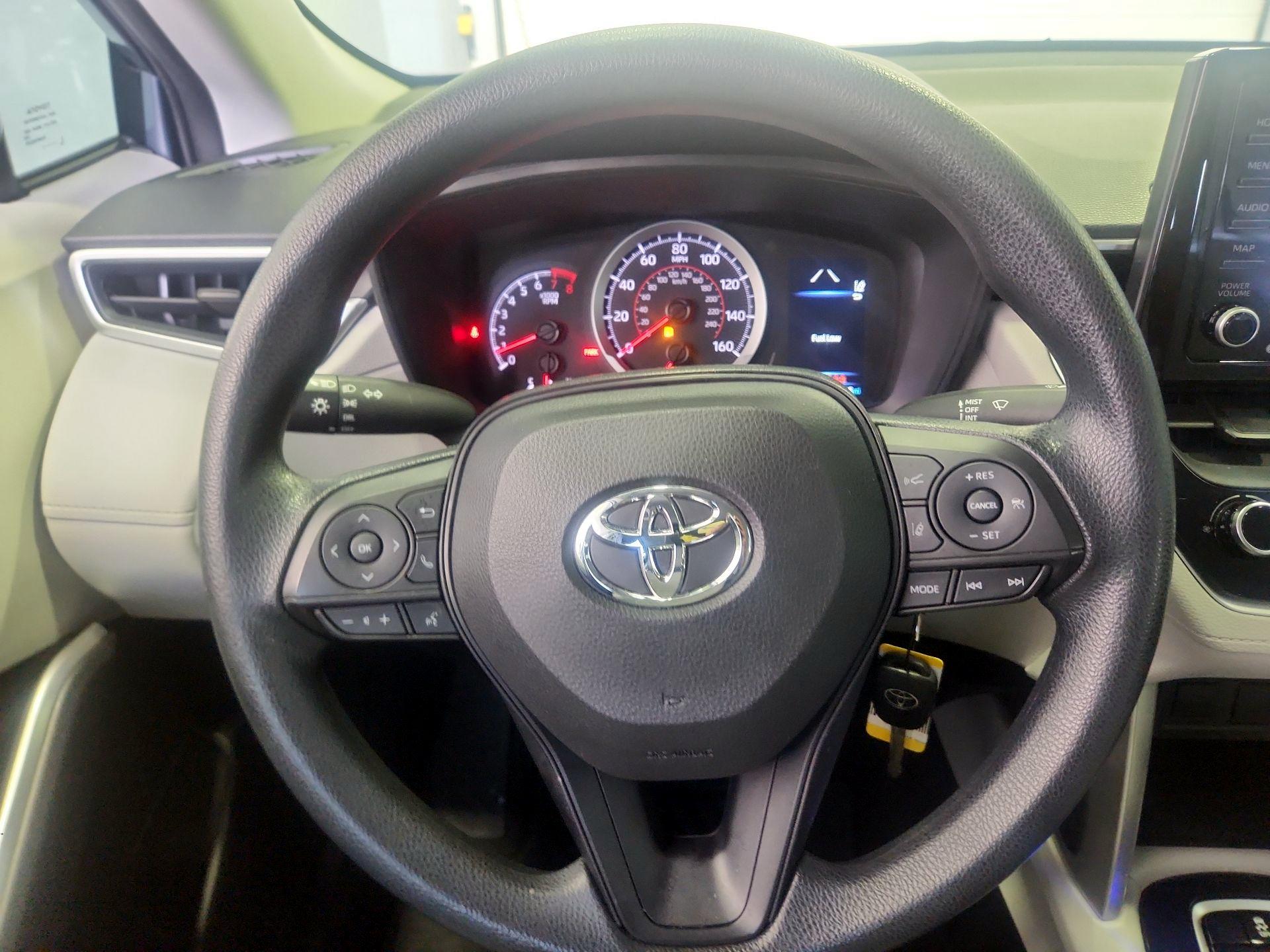 Thumbnail: 2022 Toyota Corolla Cross - 10