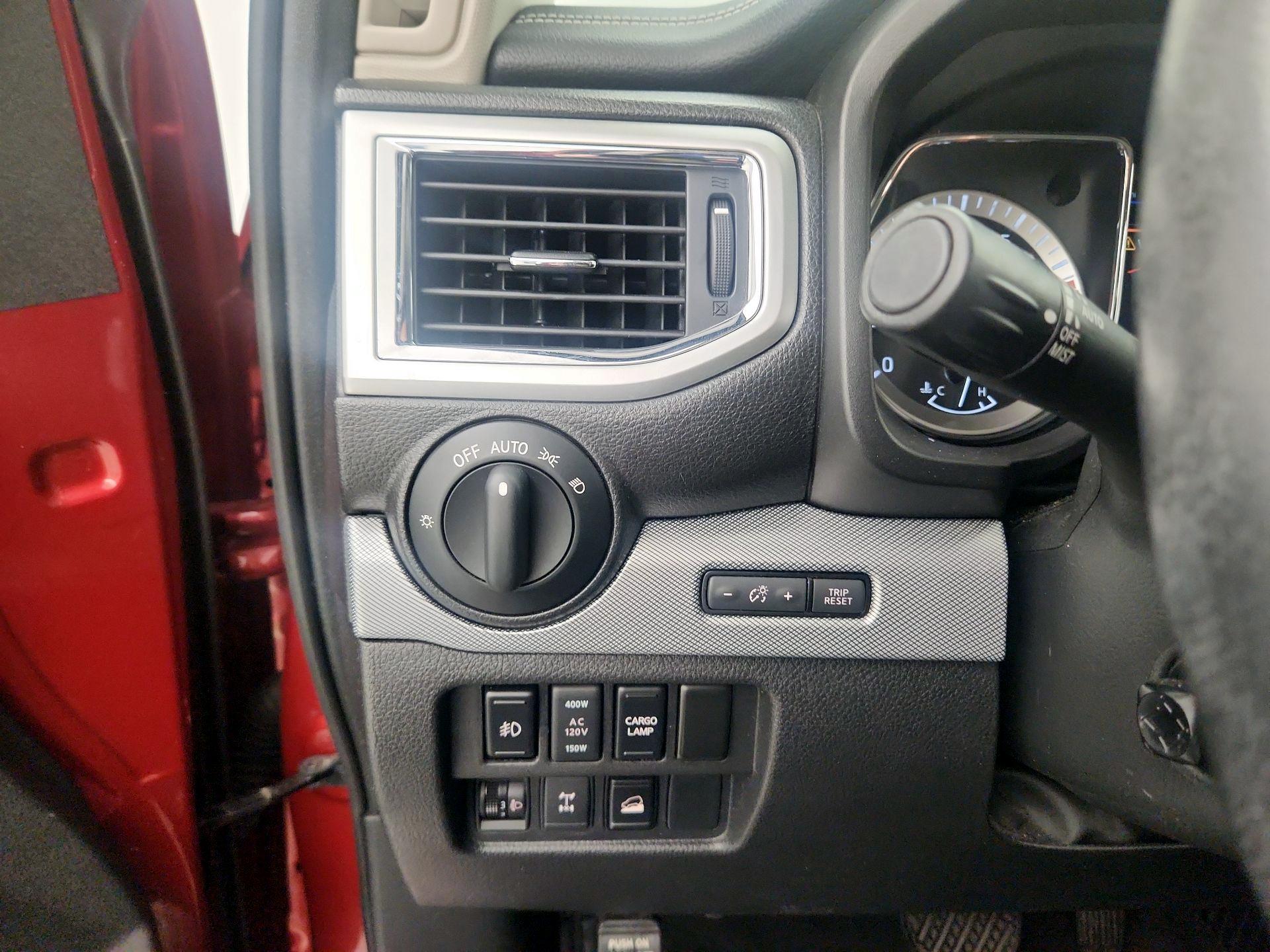 Thumbnail: 2019 Nissan Titan - 13