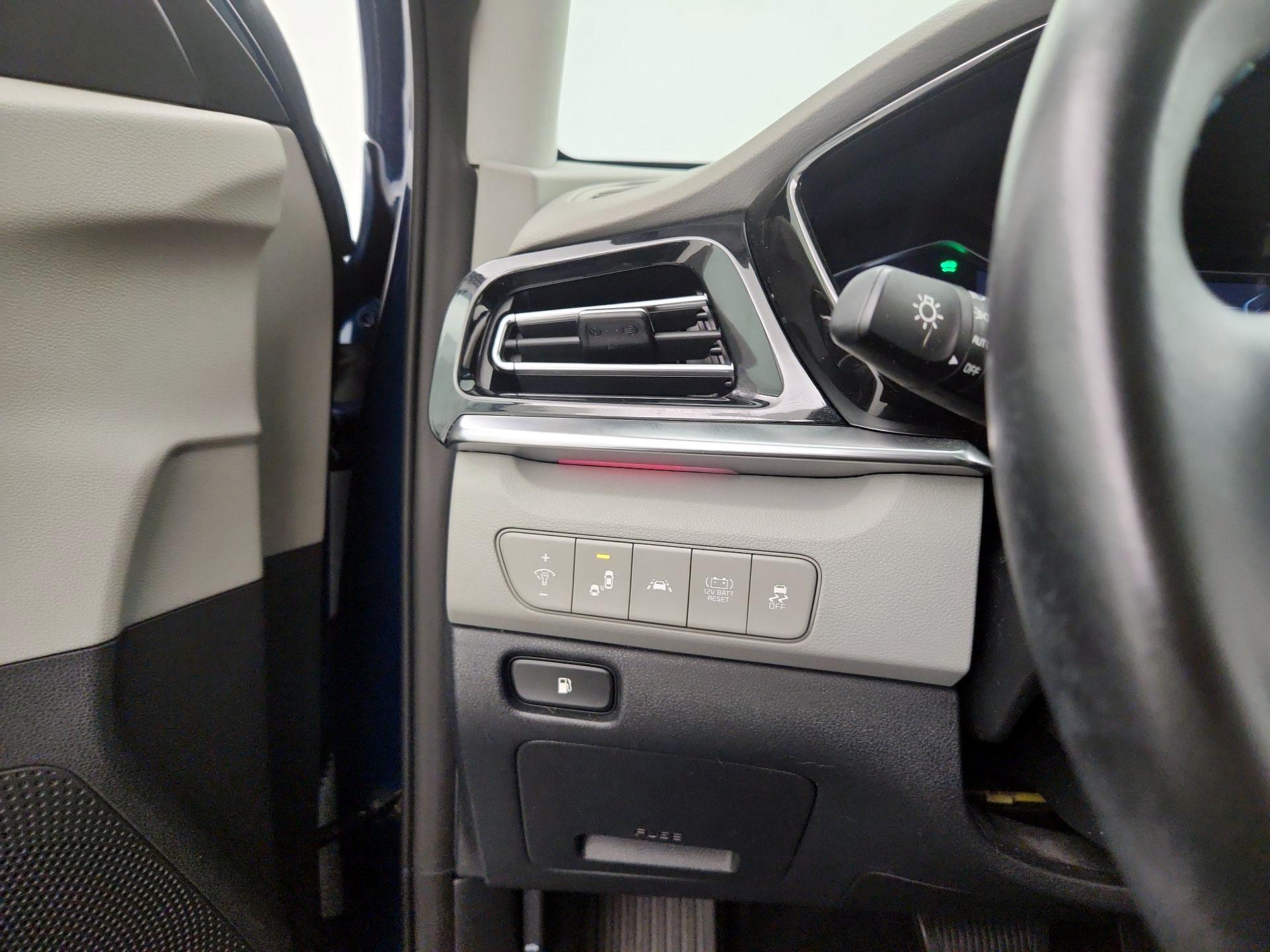 Thumbnail: 2021 Kia Niro - 13