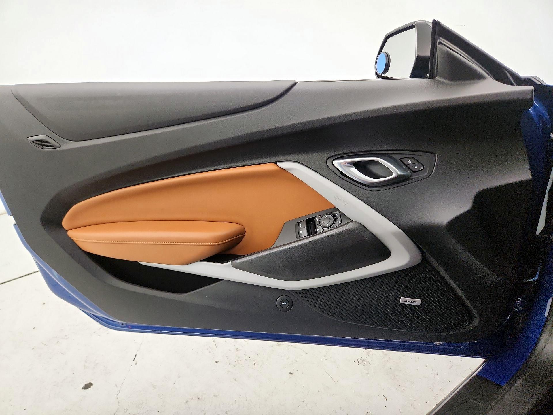 Thumbnail: 2019 Chevrolet Camaro - 12