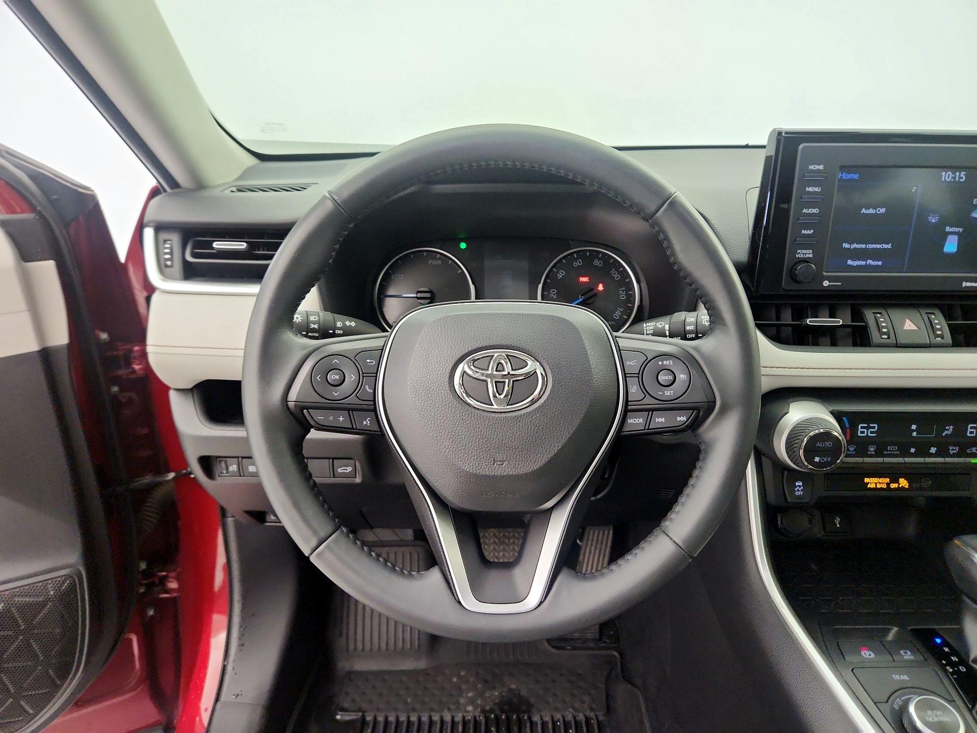 Thumbnail: 2022 Toyota RAV4 - 10