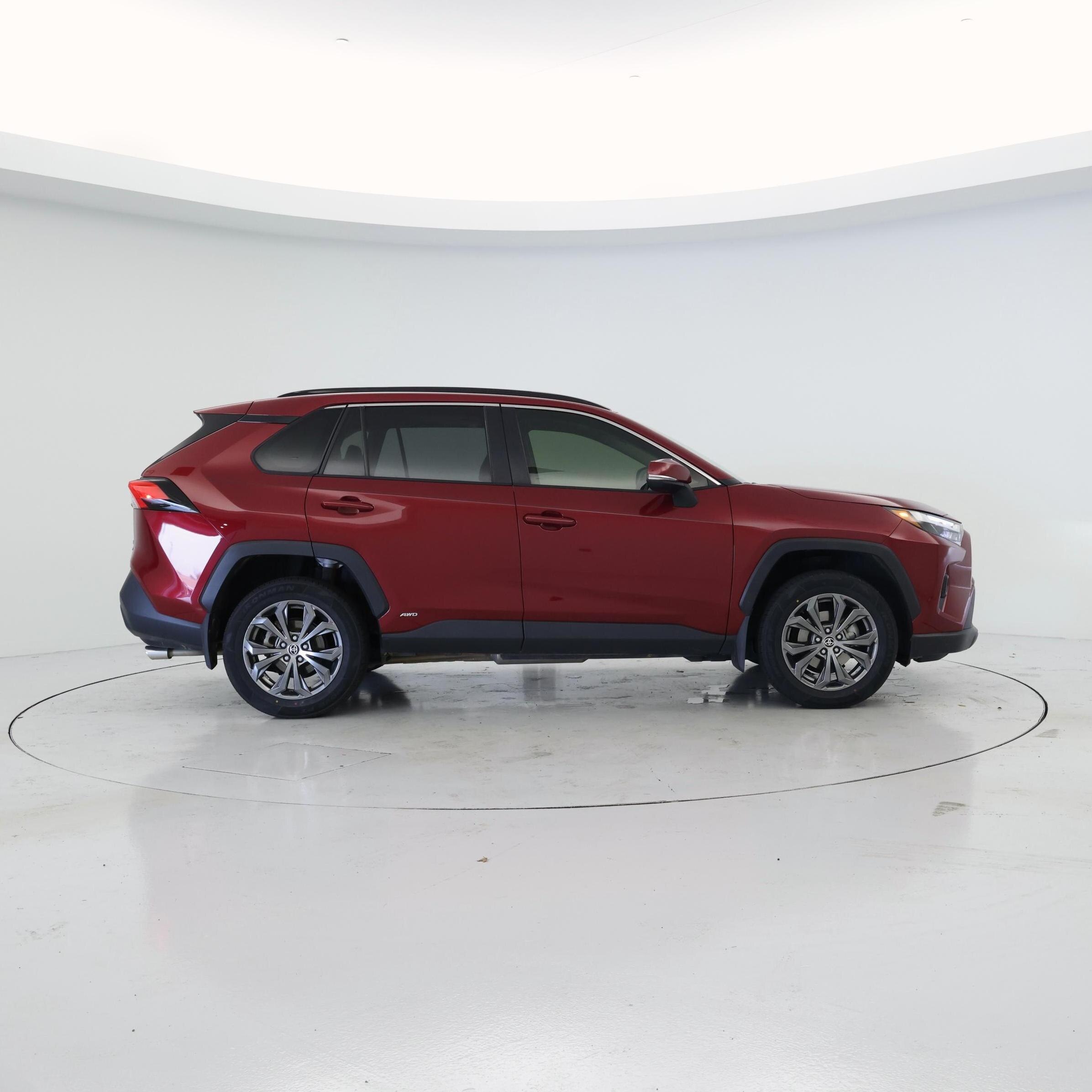 Thumbnail: 2022 Toyota RAV4 - 7