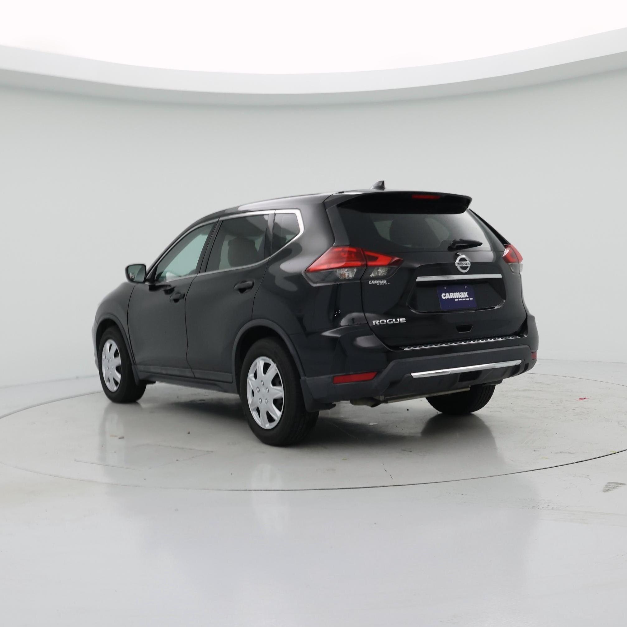 Thumbnail: 2017 Nissan Rogue - 2