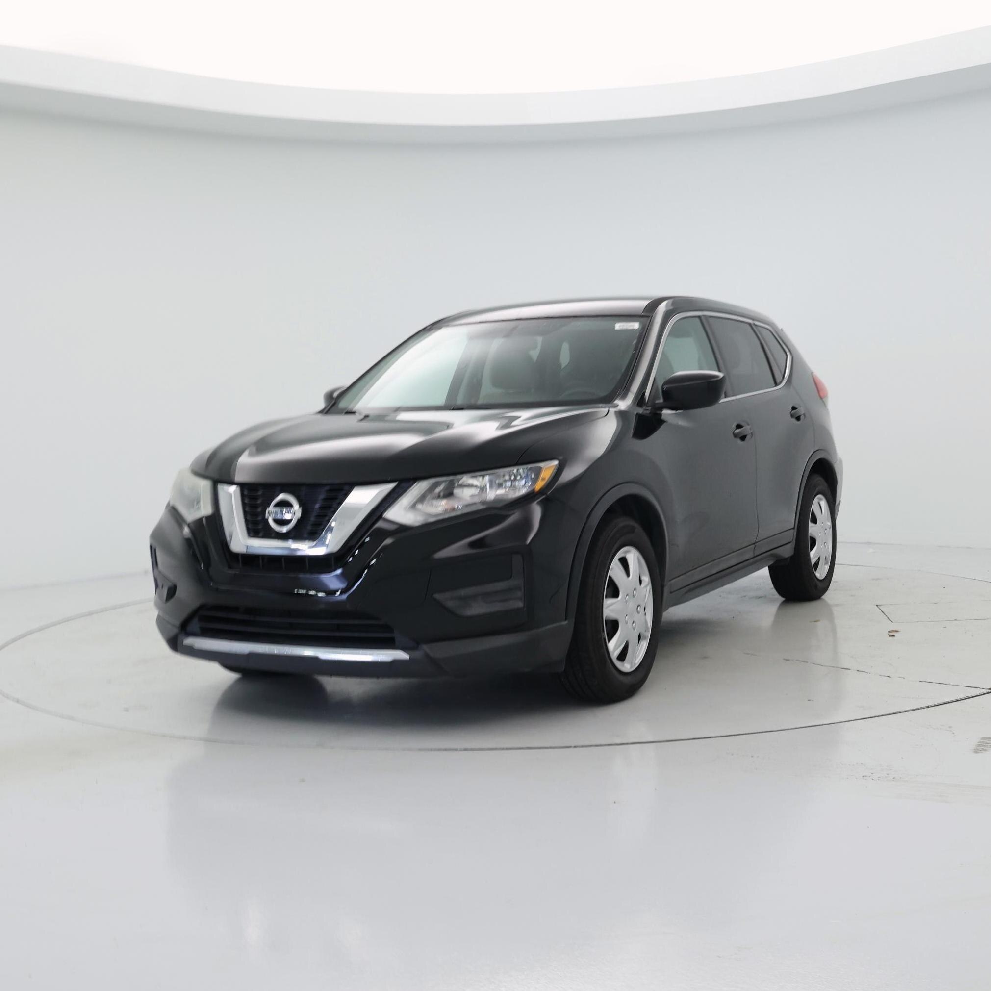 Thumbnail: 2017 Nissan Rogue - 4