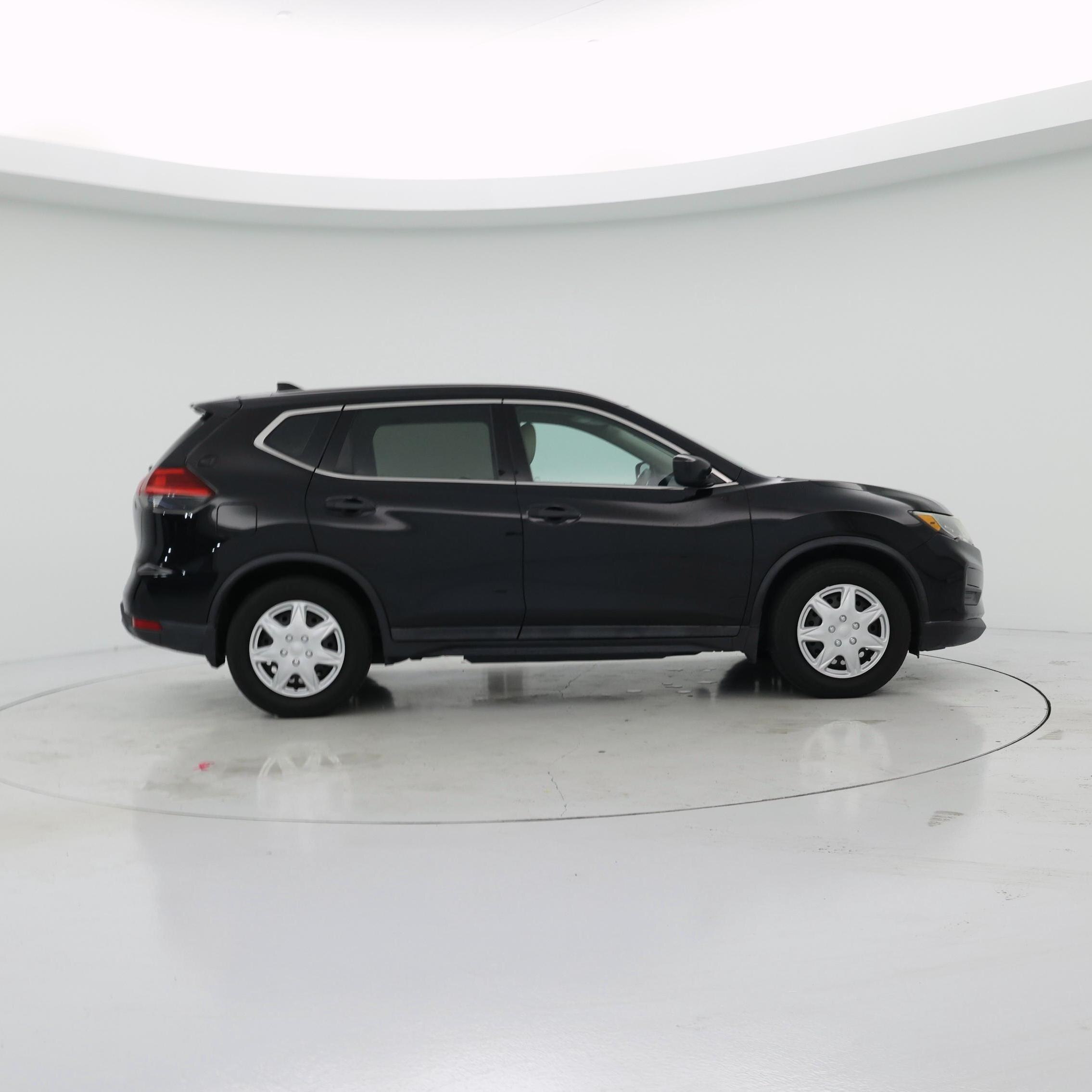 Thumbnail: 2017 Nissan Rogue - 7