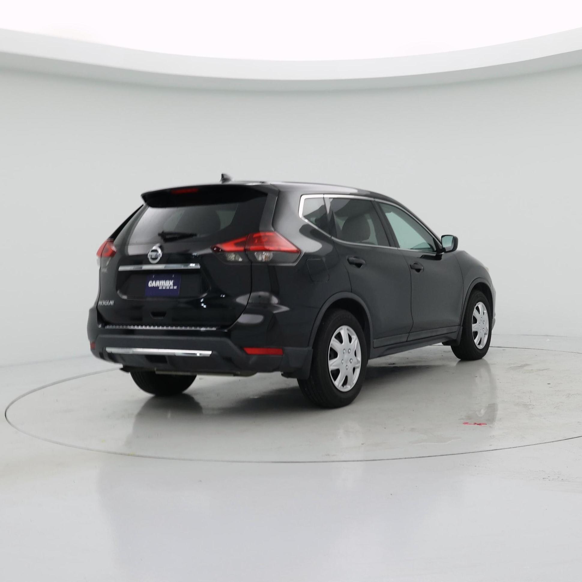 Thumbnail: 2017 Nissan Rogue - 8