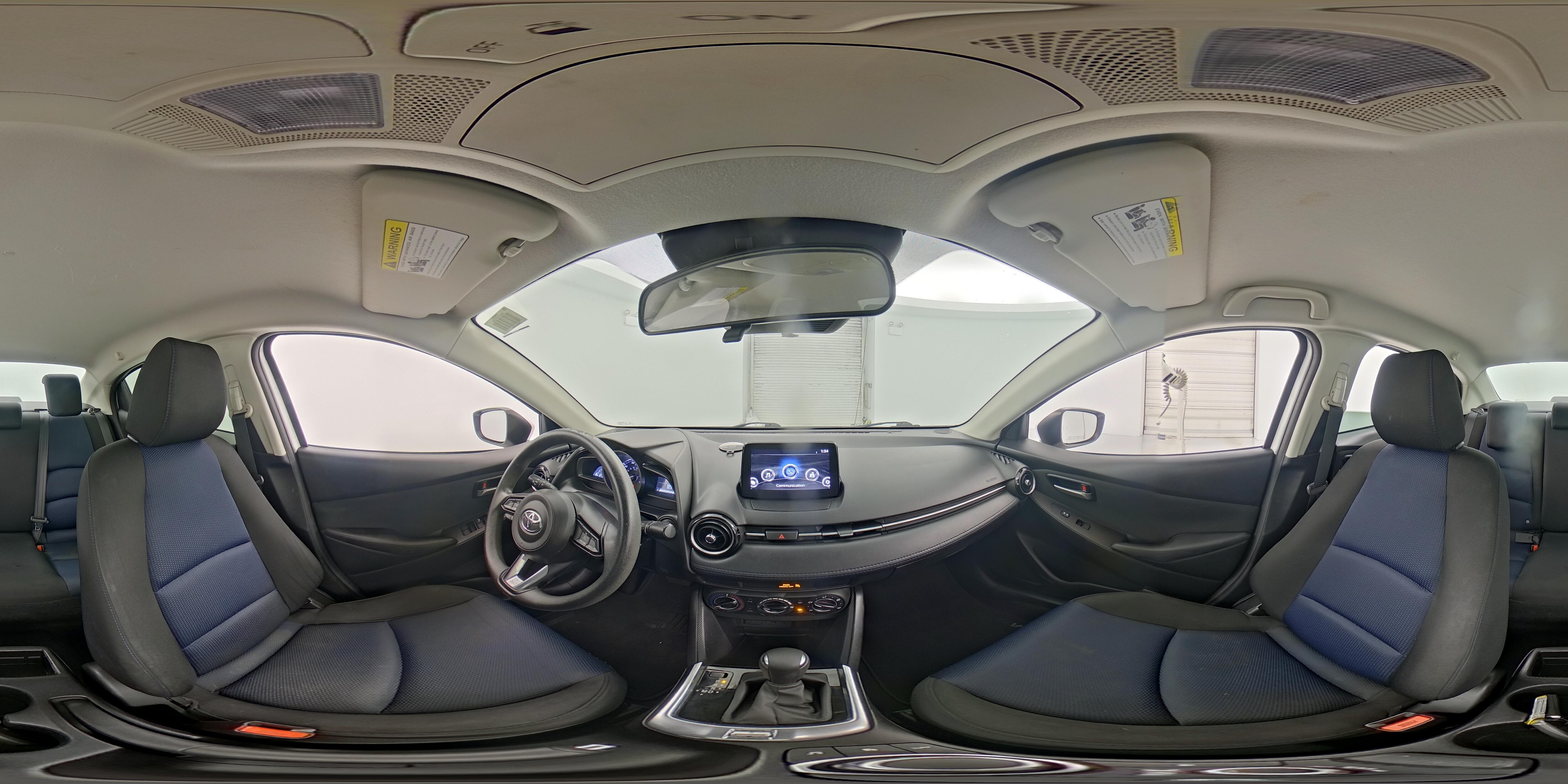 2019 Toyota Yaris LE - Photo 24