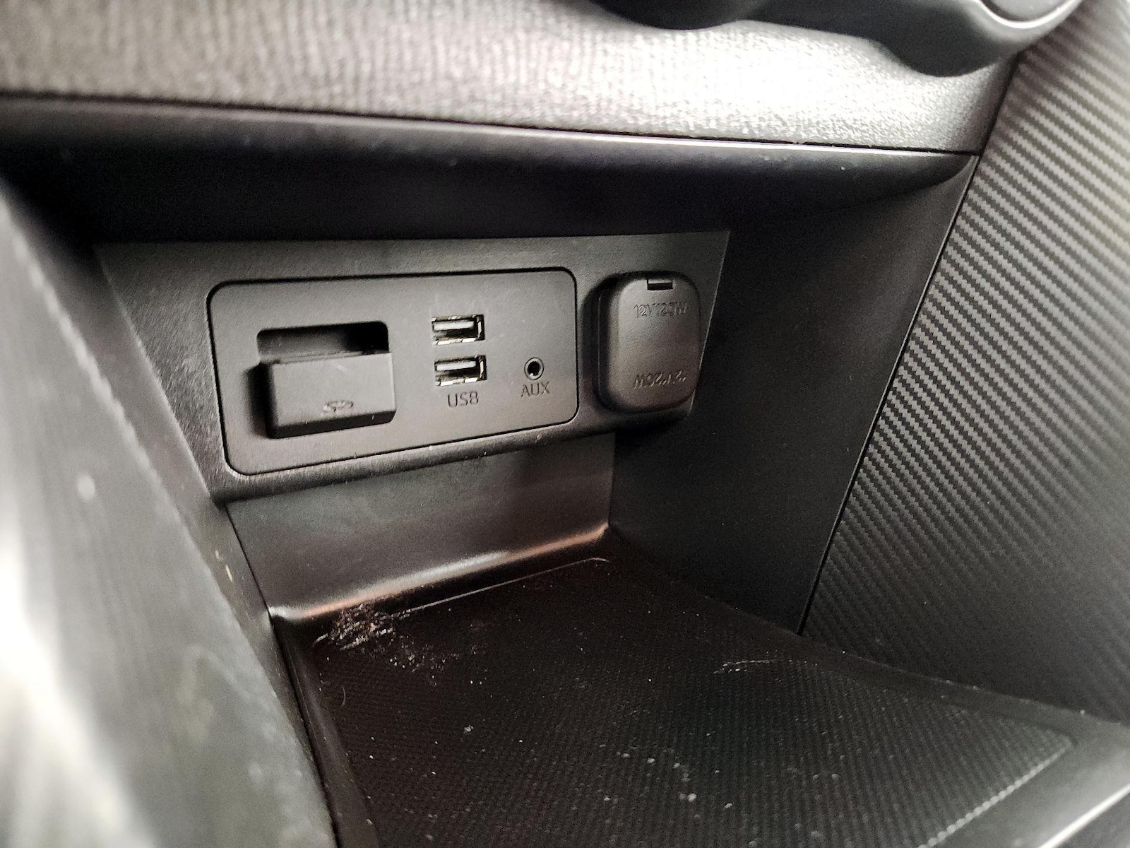 2019 Toyota Yaris LE - Photo 19