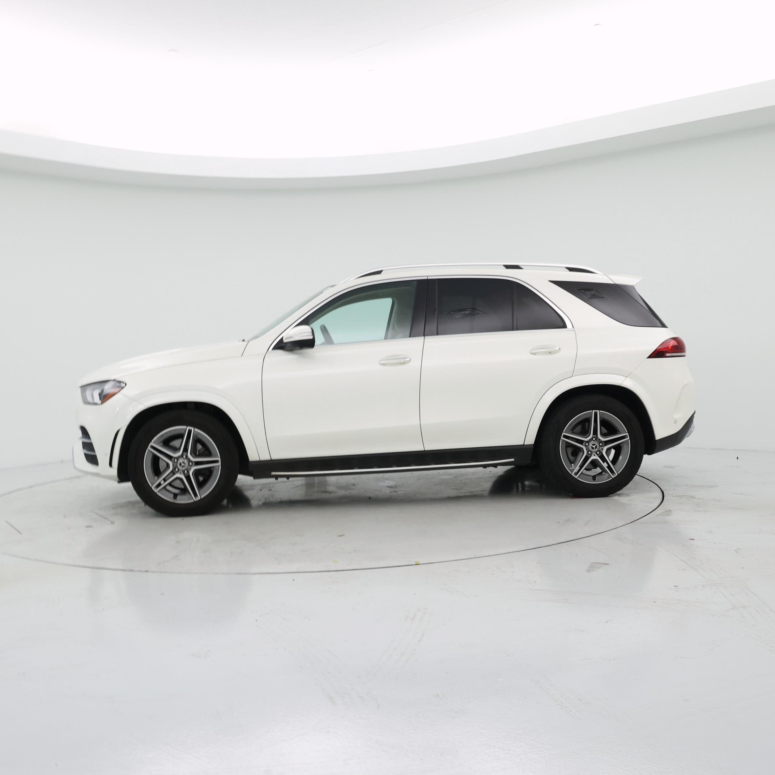 Thumbnail: 2020 Mercedes-Benz GLE - 3