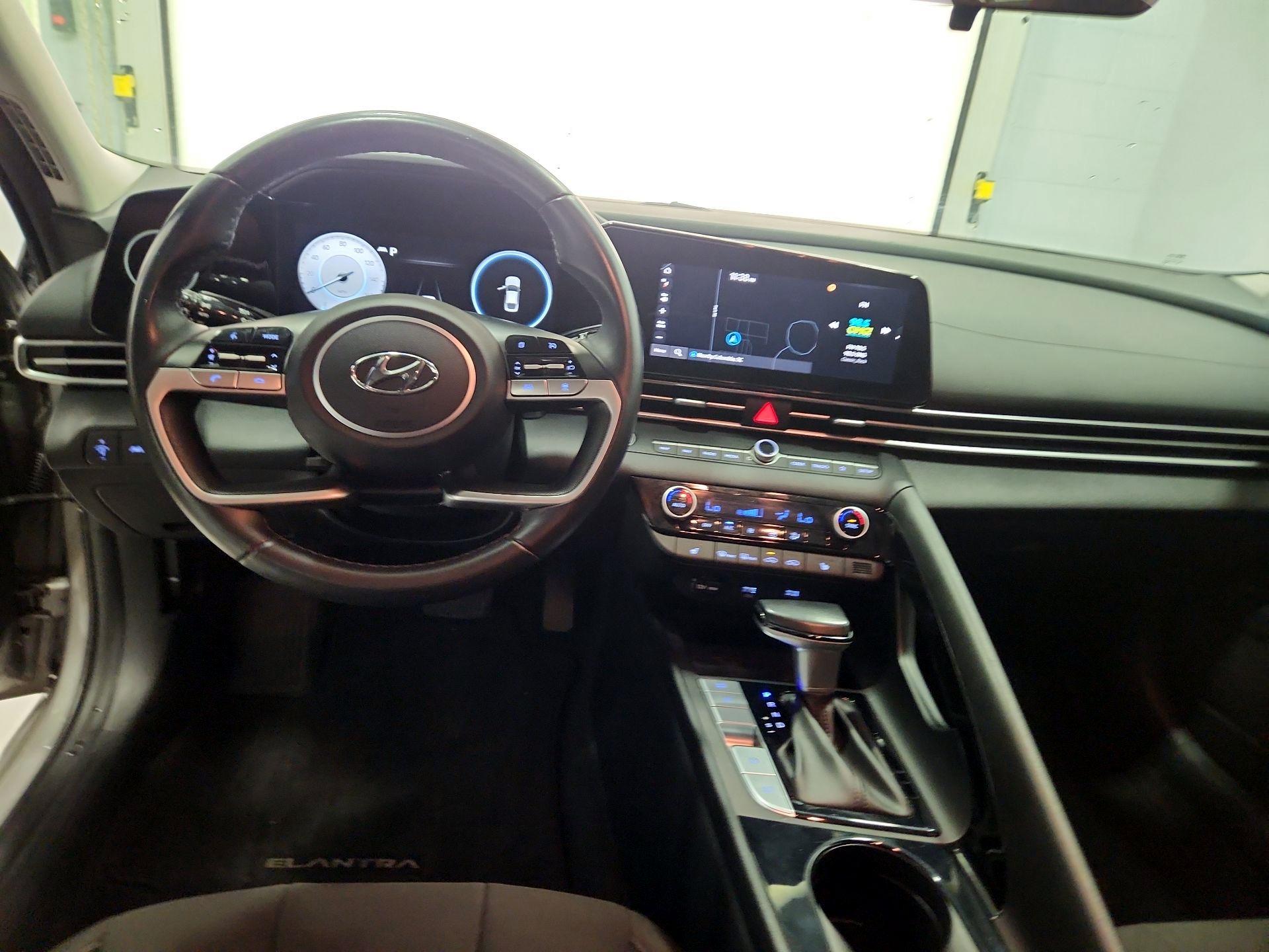 Thumbnail: 2023 Hyundai Elantra - 9