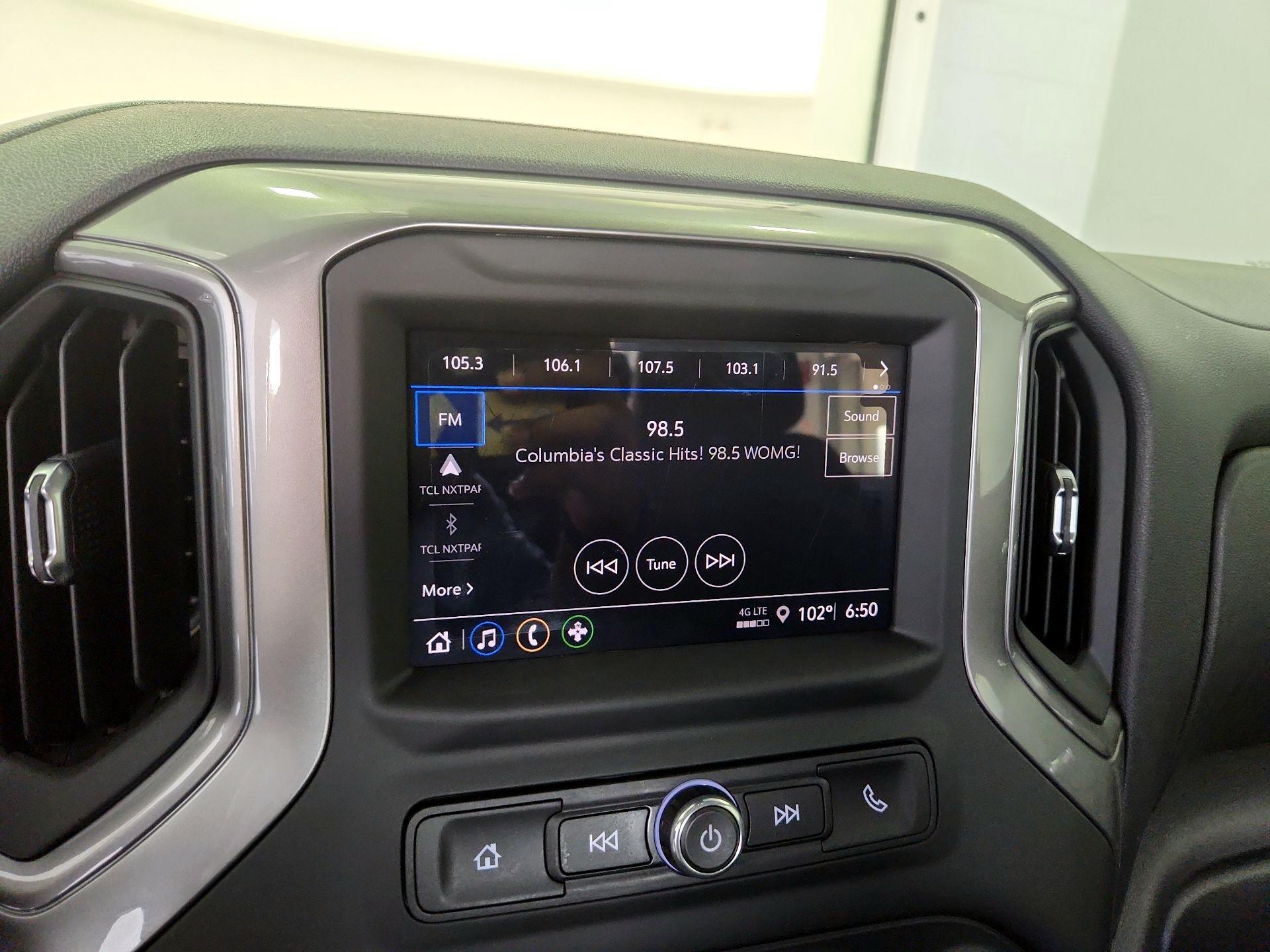 Thumbnail: 2024 Chevrolet Silverado 1500 - 15