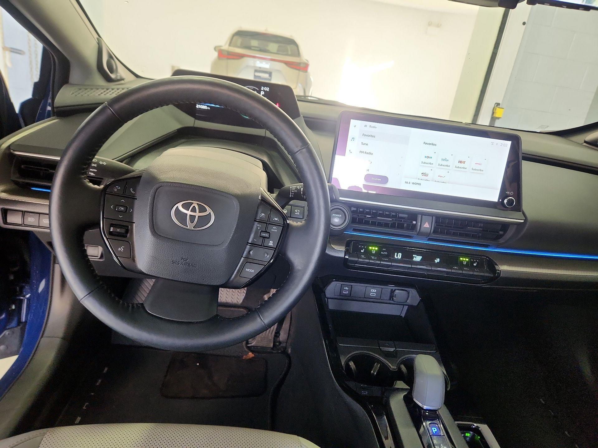 Thumbnail: 2023 Toyota Prius - 9