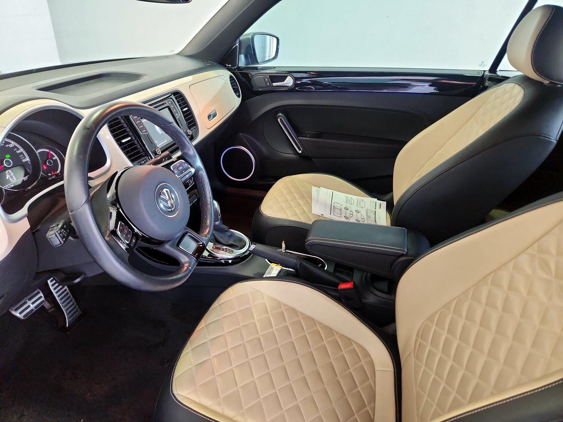 Thumbnail: 2019 Volkswagen Beetle - 11