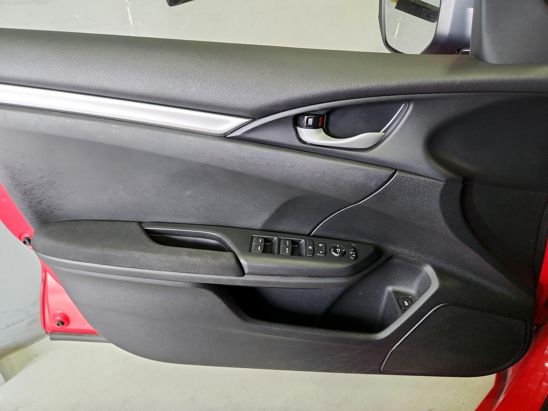 Thumbnail: 2018 Honda Civic - 12