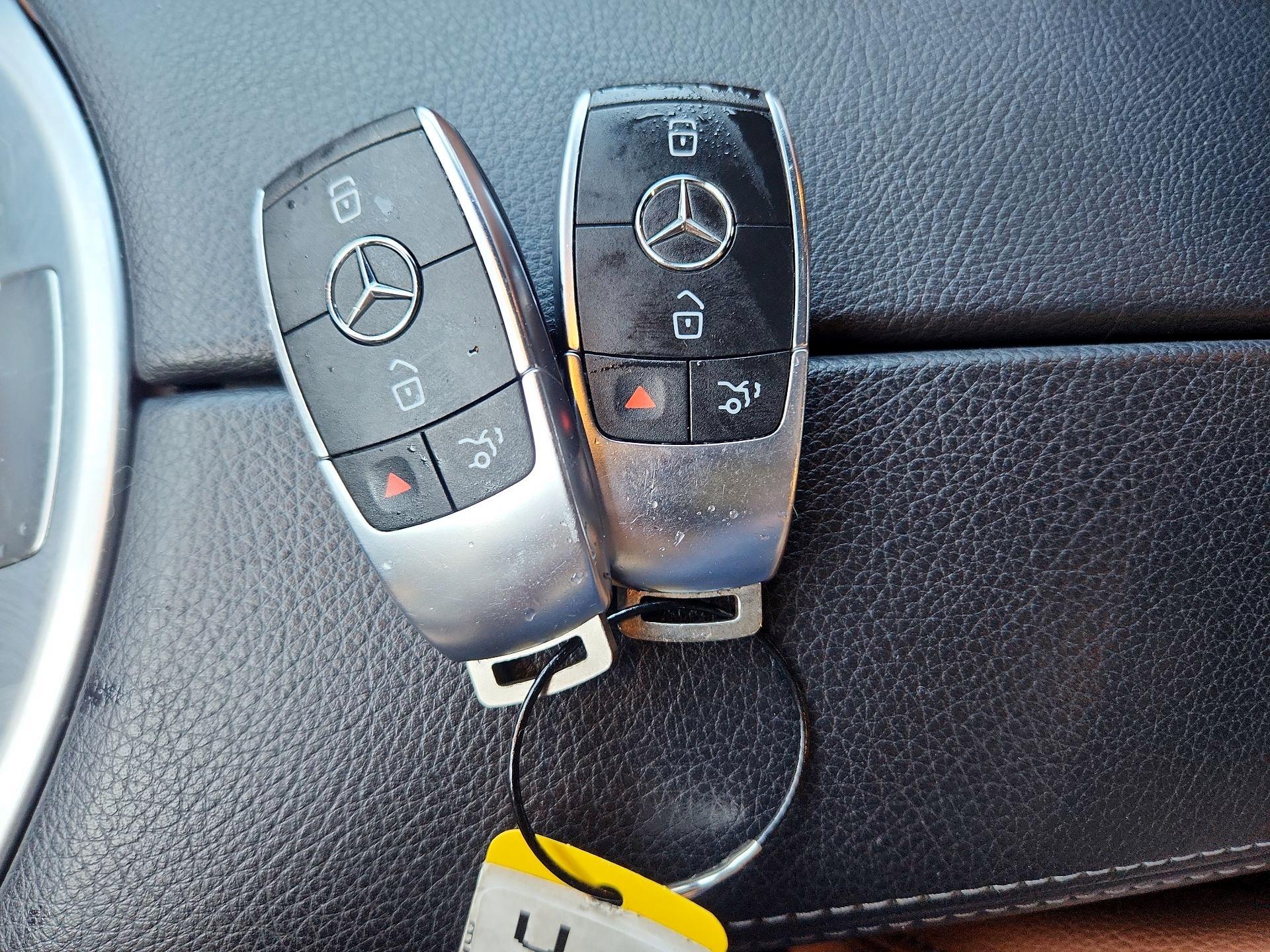 Thumbnail: 2021 Mercedes-Benz GLC - 19