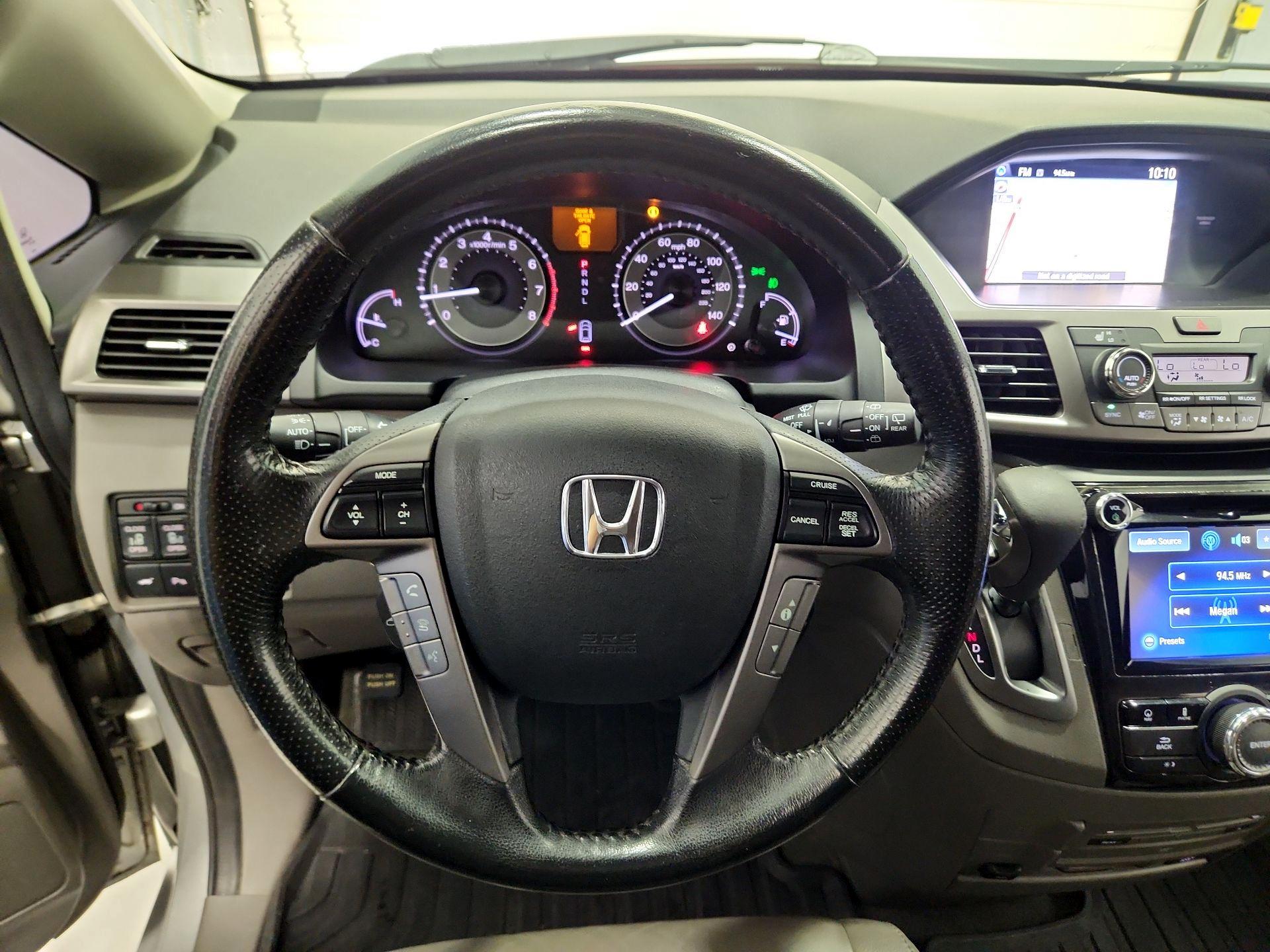 Thumbnail: 2015 Honda Odyssey - 10