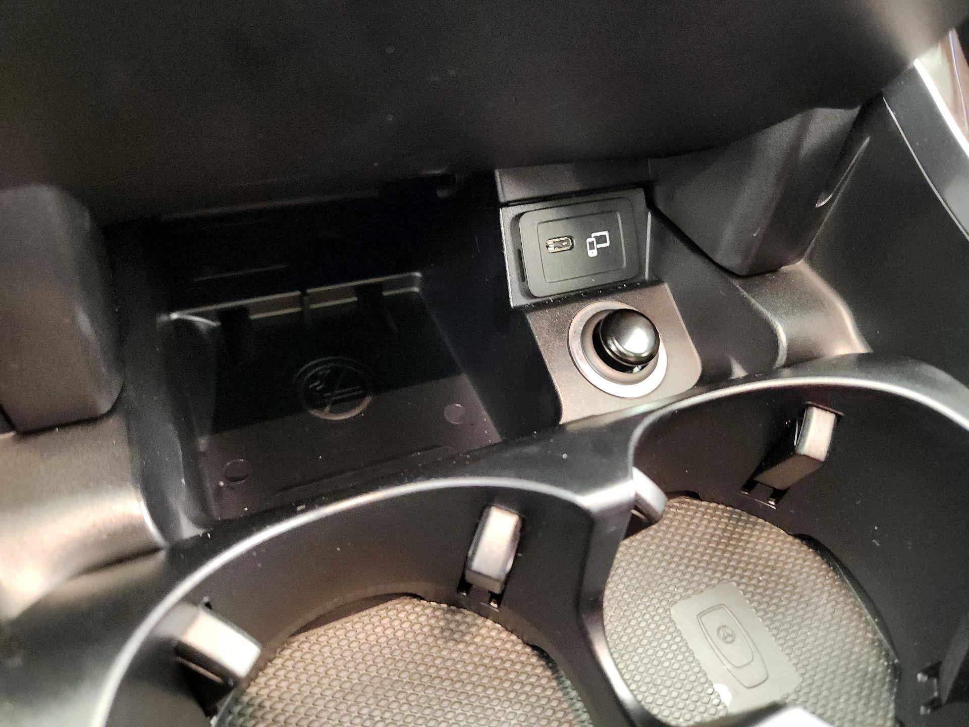 Thumbnail: 2021 Mercedes-Benz E-Class - 19