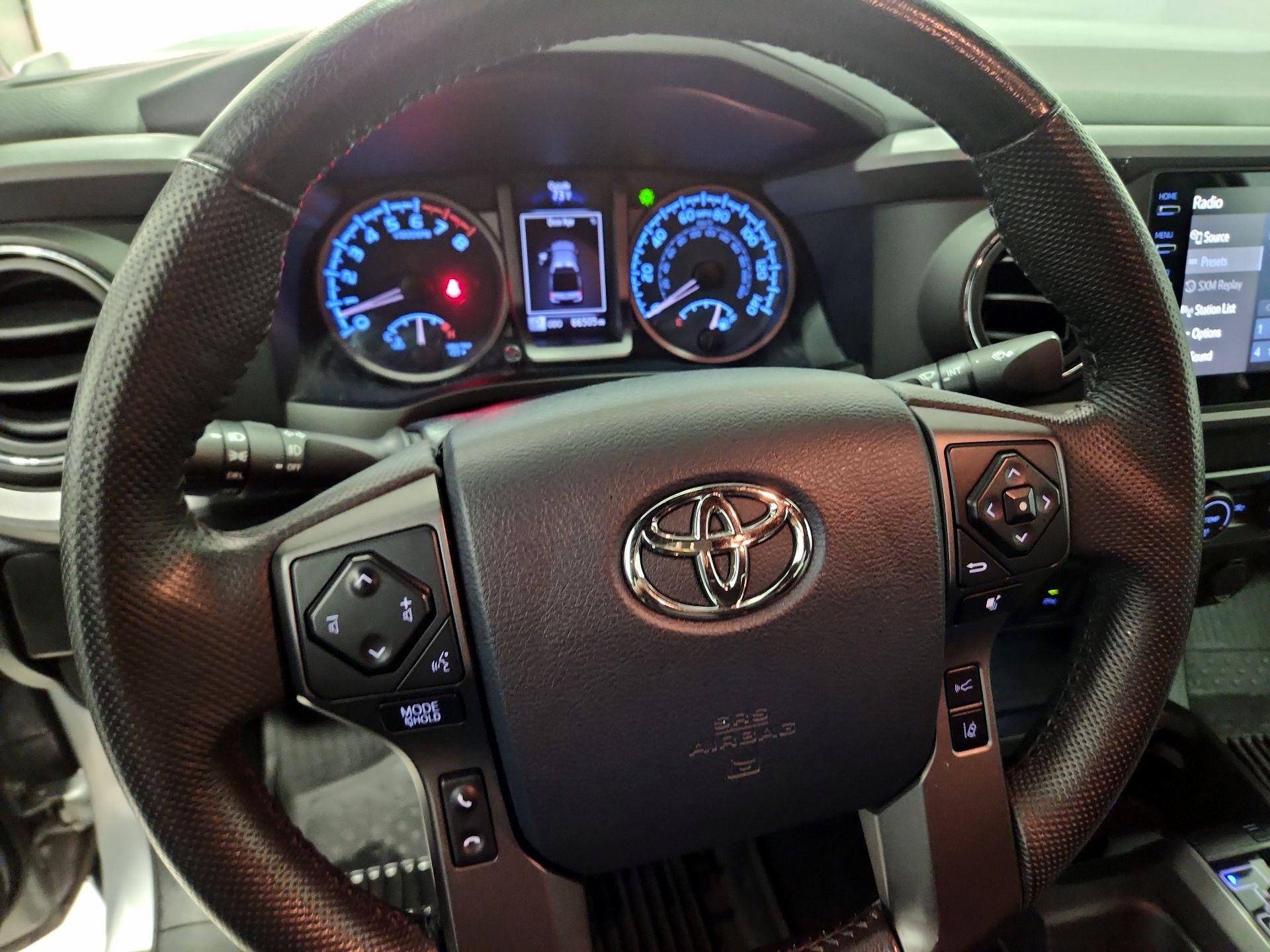 Thumbnail: 2020 Toyota Tacoma - 10