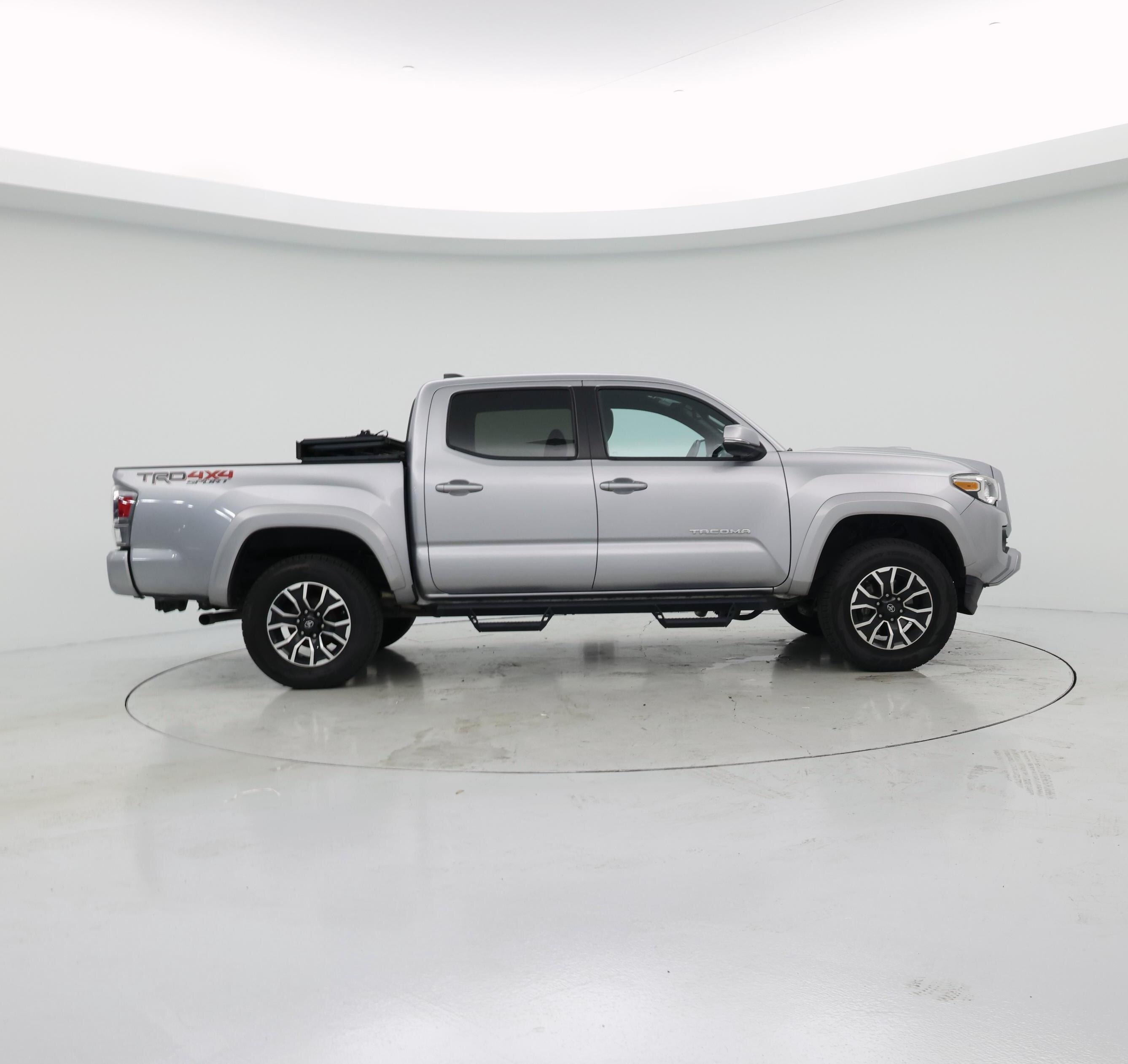 Thumbnail: 2020 Toyota Tacoma - 7