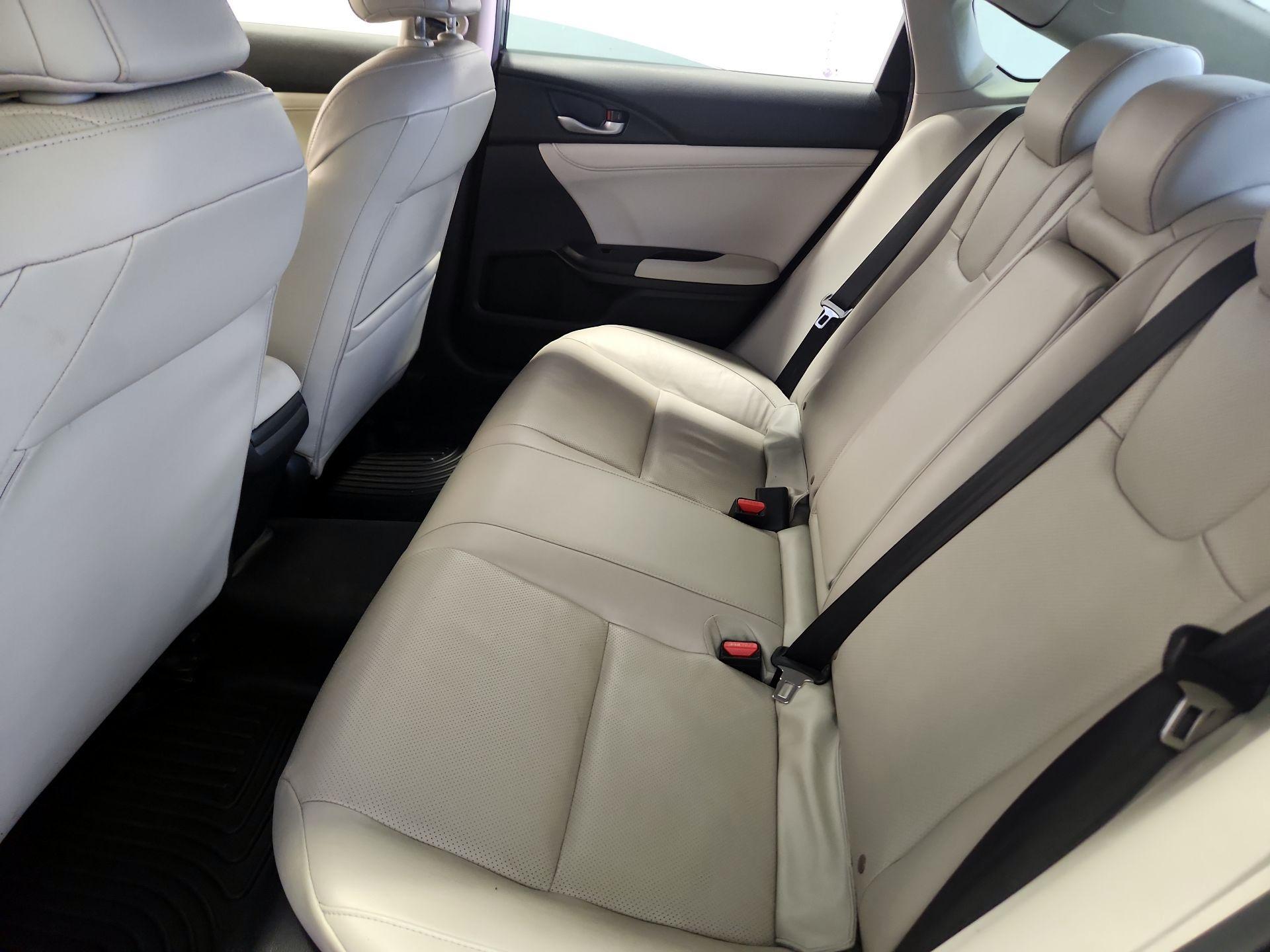 Thumbnail: 2020 Honda Insight - 20