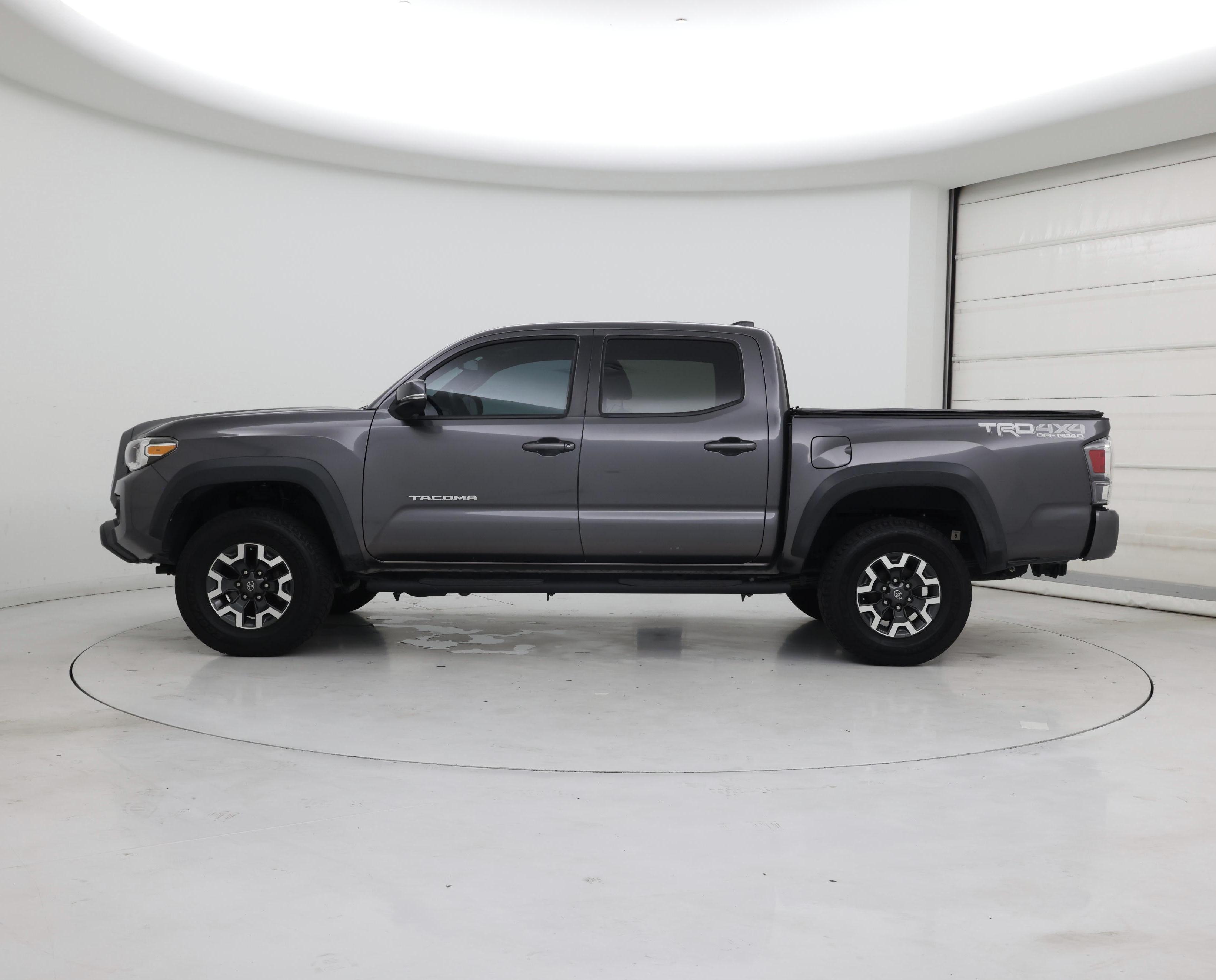 Thumbnail: 2021 Toyota Tacoma - 3