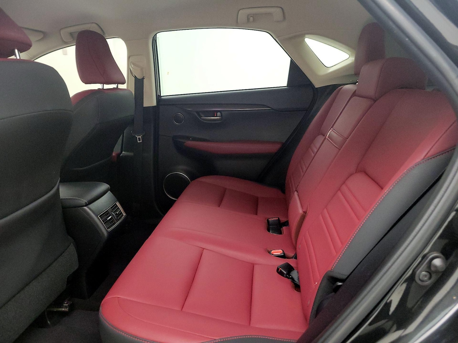 2021 Lexus NX 300 - Photo 20