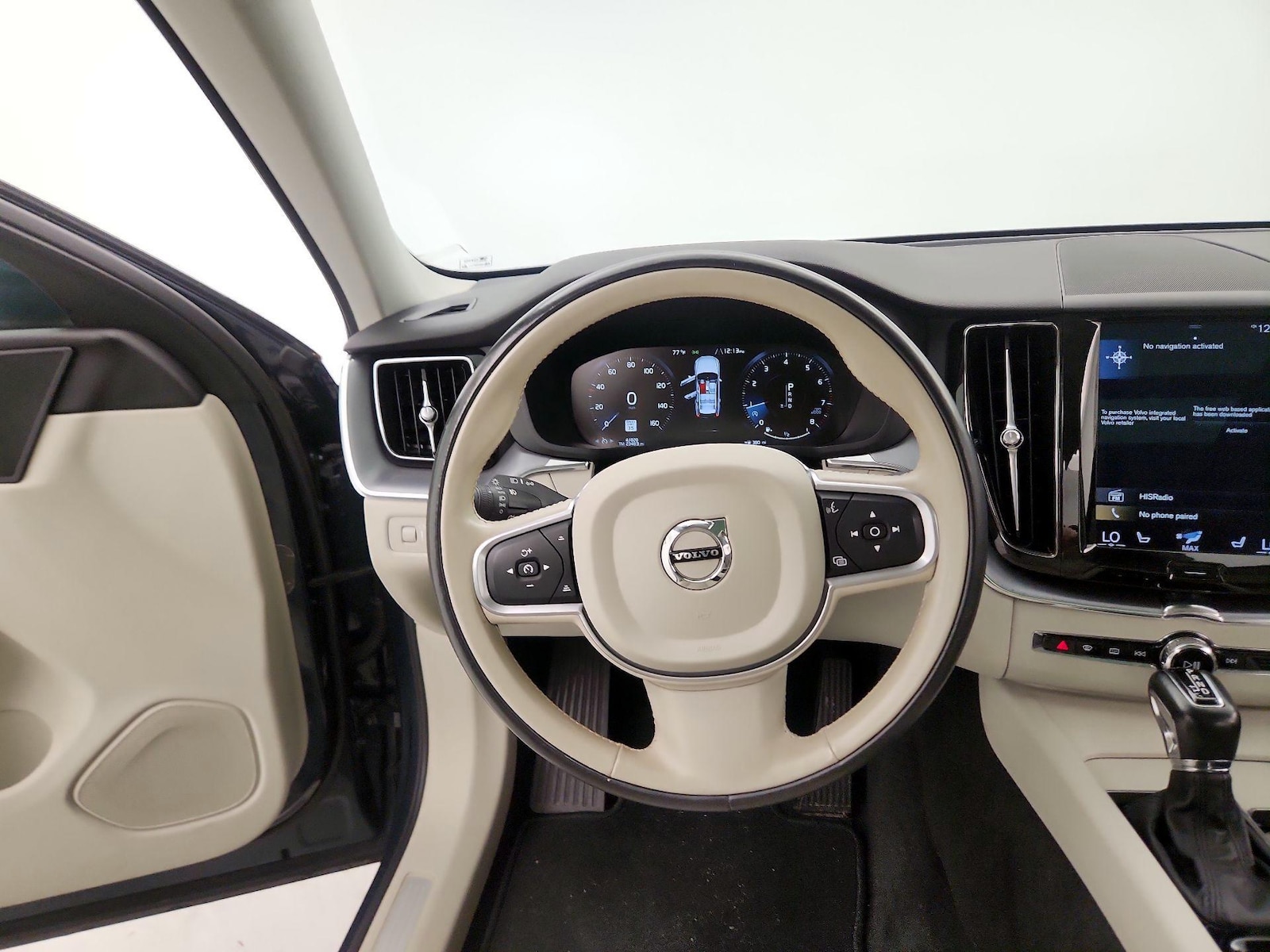 2020 Volvo XC60 Momentum - Photo 11