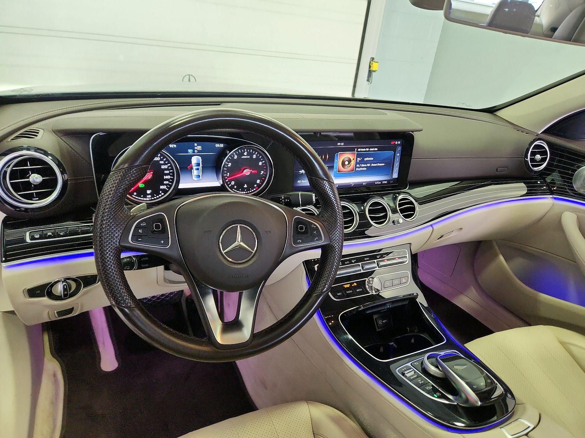 Thumbnail: 2017 Mercedes-Benz E-Class - 9