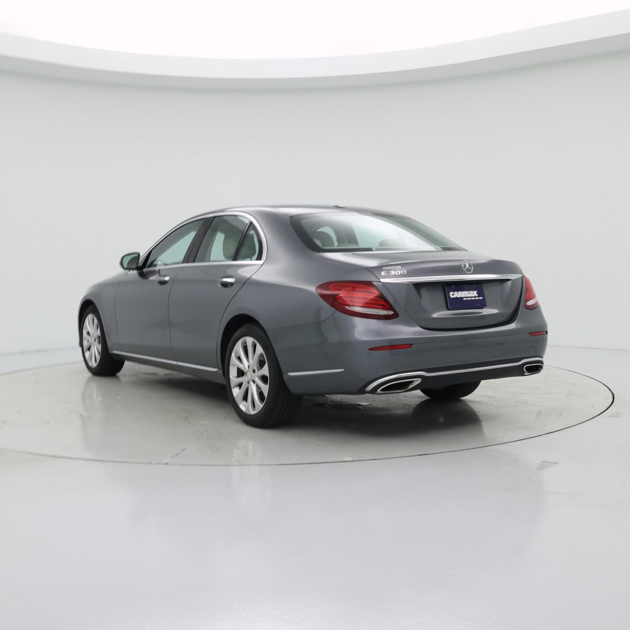 Thumbnail: 2017 Mercedes-Benz E-Class - 2