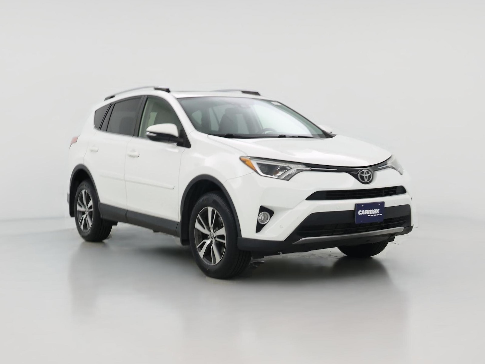 2017 Toyota RAV4 XLE - Photo 1