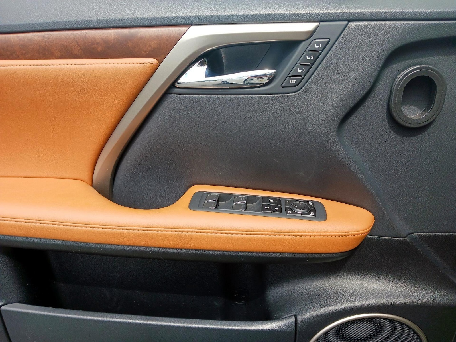 2021 Lexus RX 350 - Photo 11