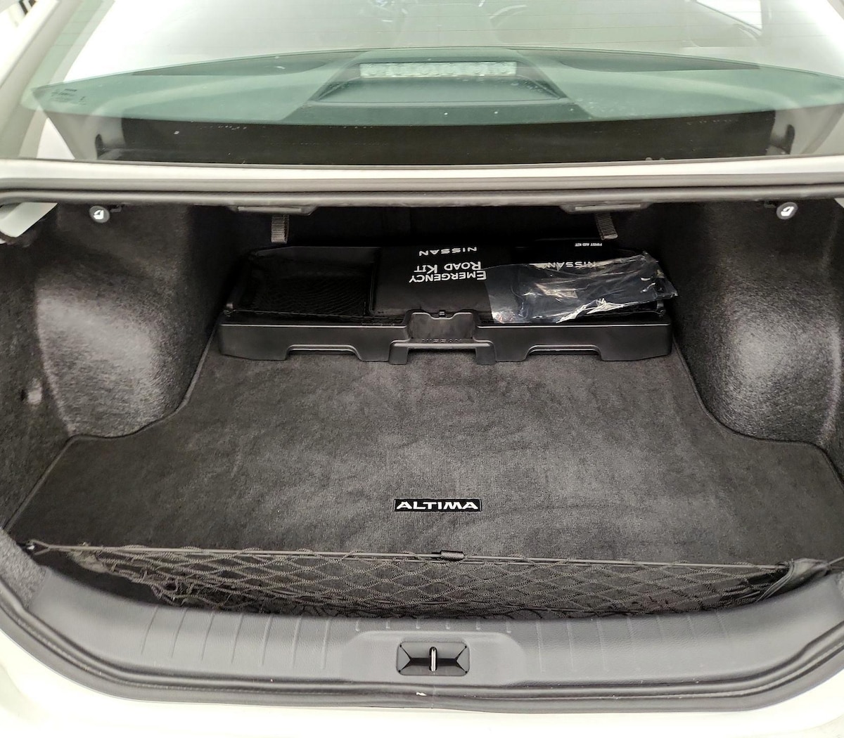Trunk/Cargo (Seats Up)