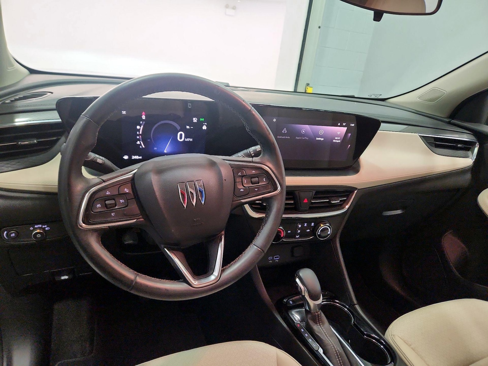 Apple CarPlay® & Android Auto™