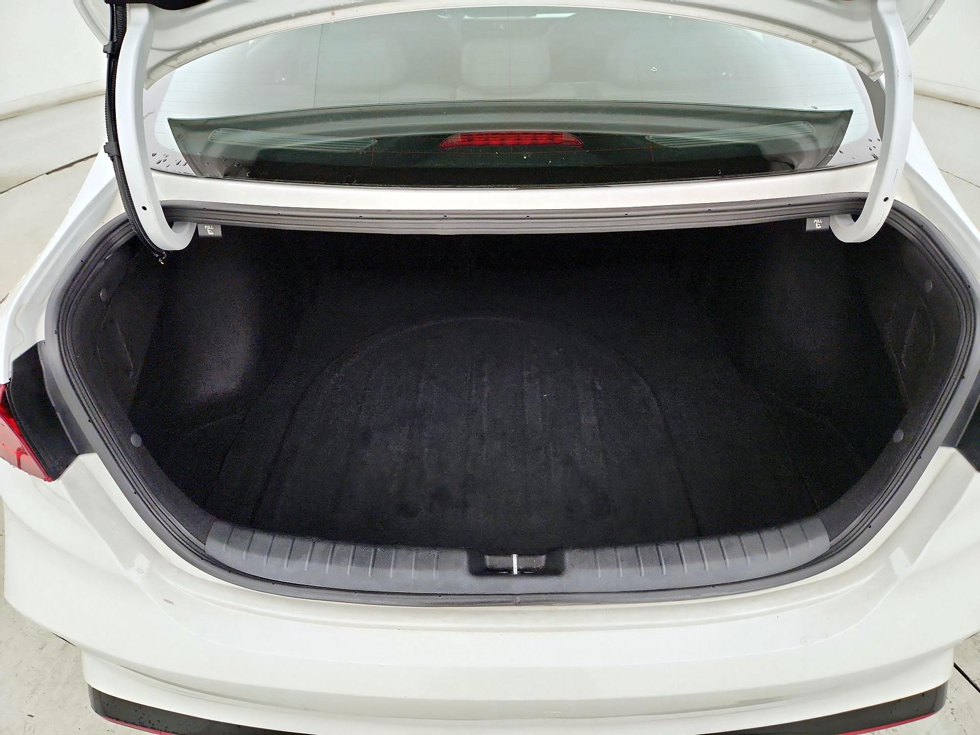 Thumbnail: 2024 Kia Forte - 20