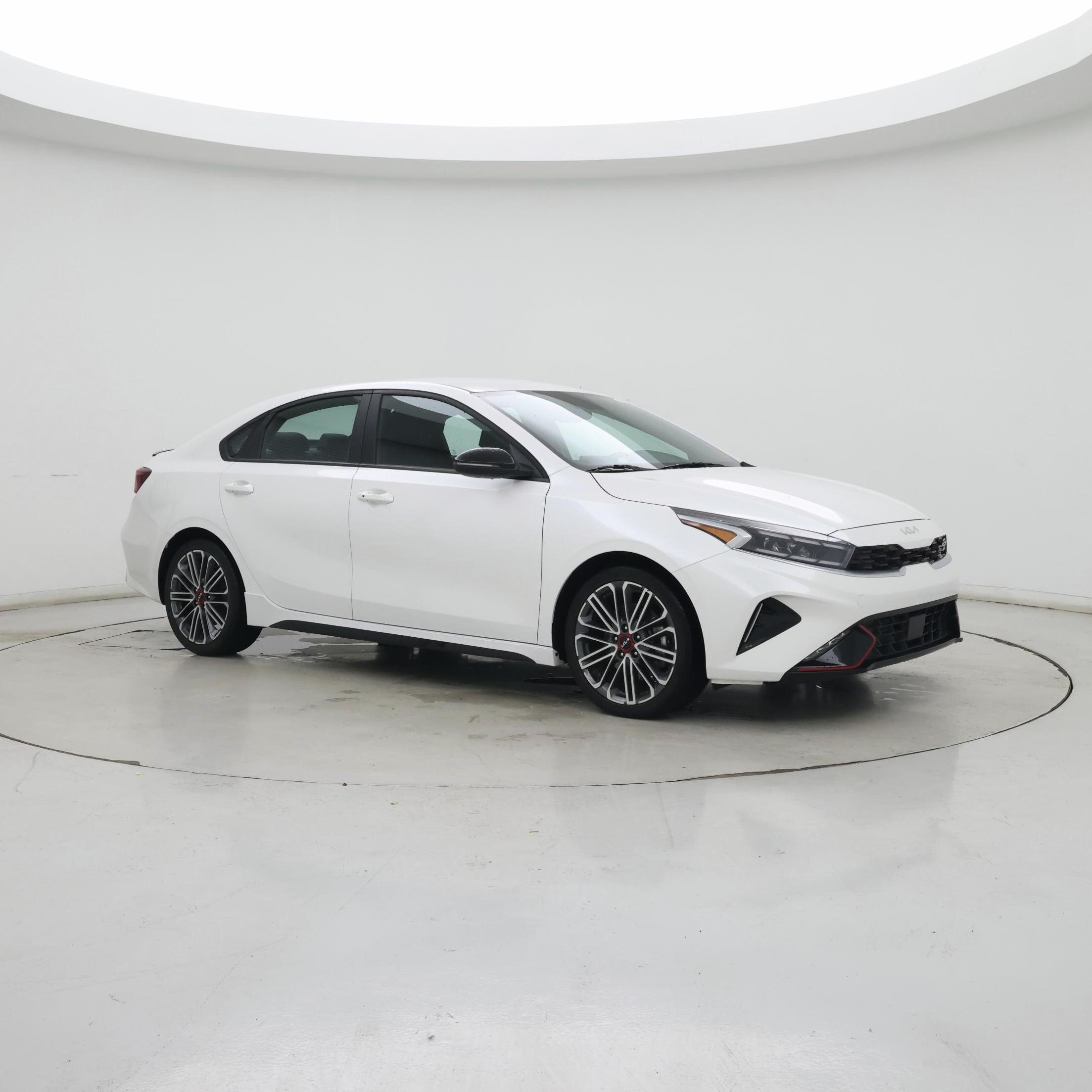 Thumbnail: 2024 Kia Forte - 7