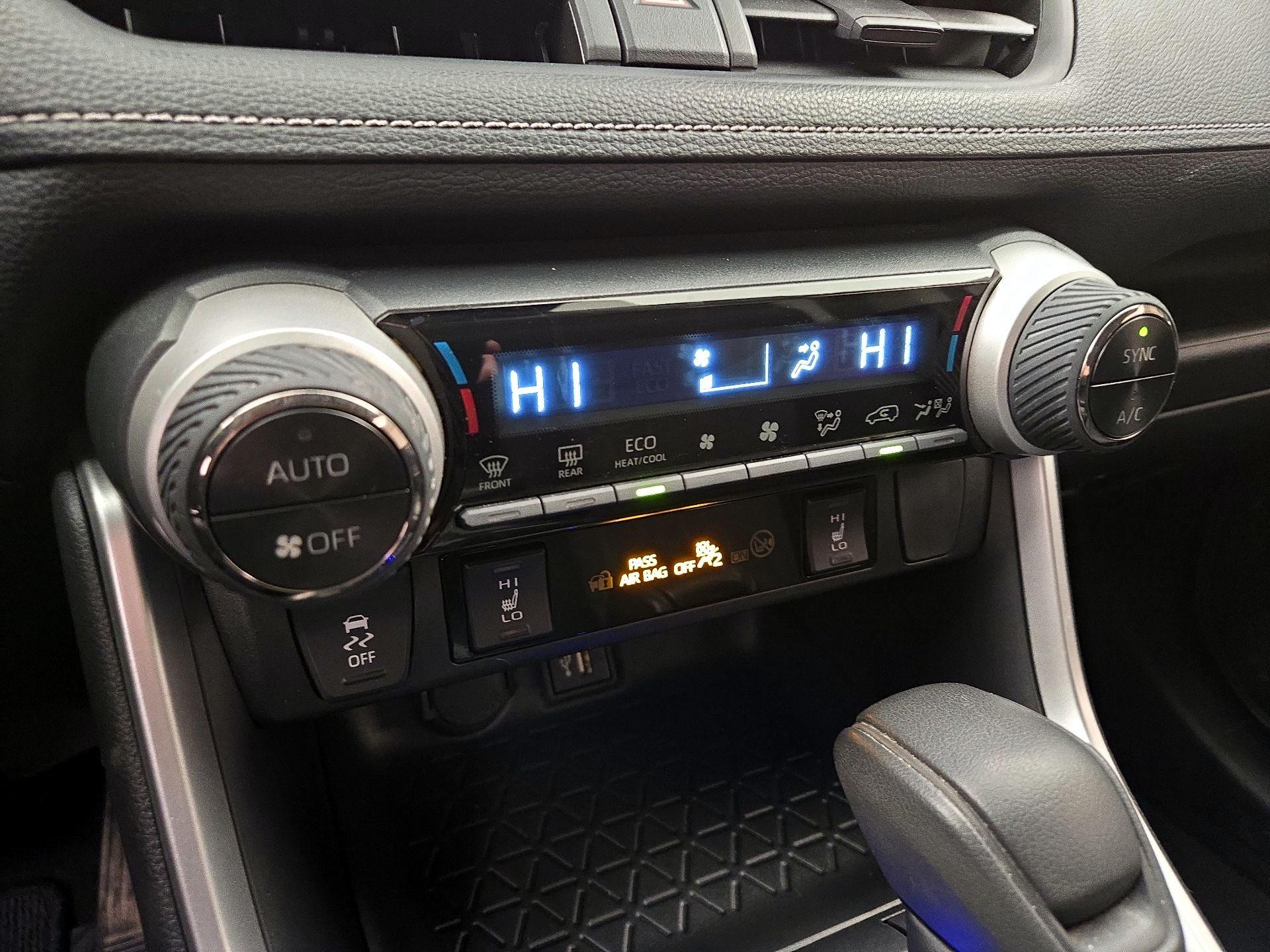 Thumbnail: 2024 Toyota RAV4 - 16