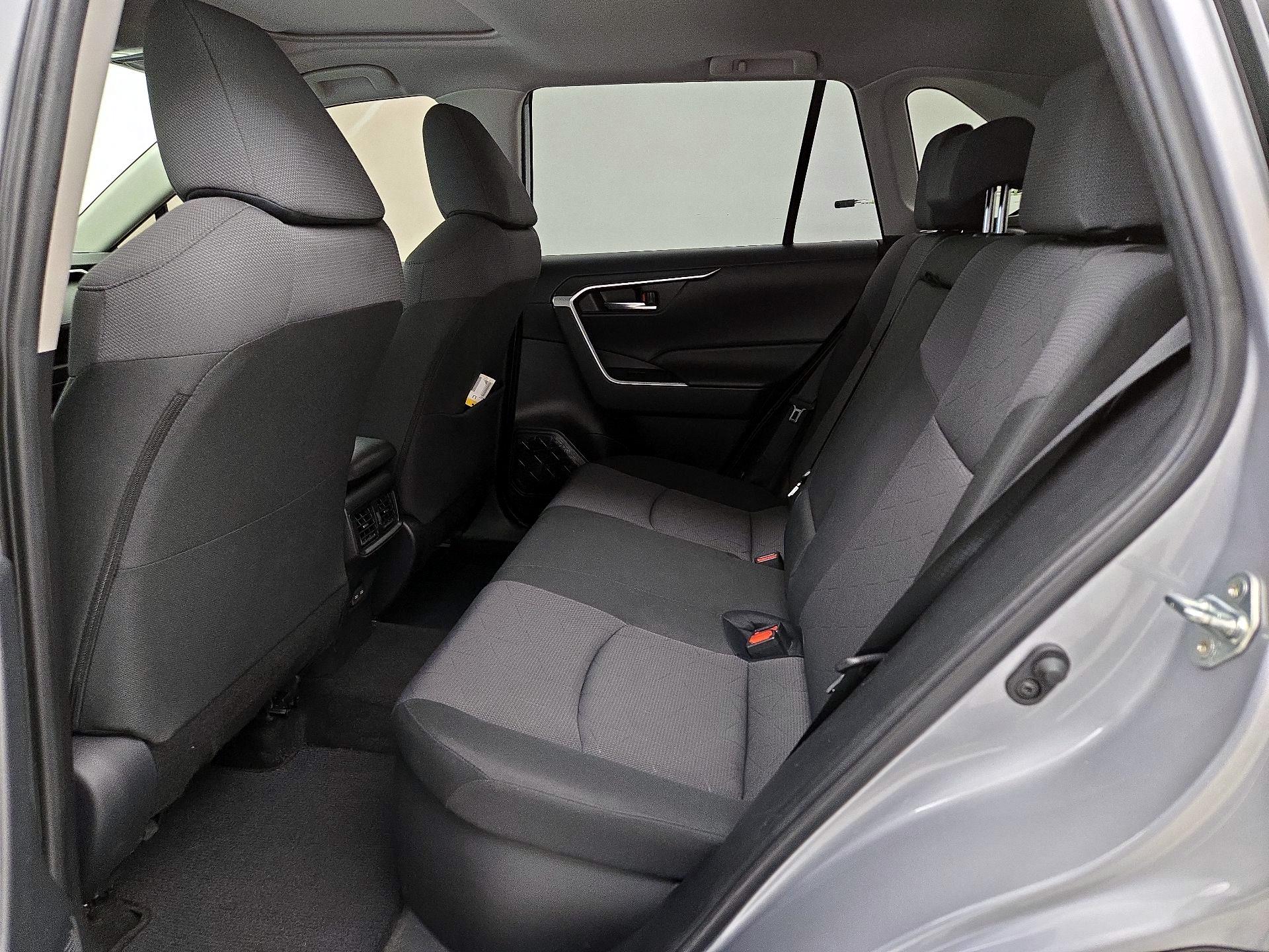 Thumbnail: 2024 Toyota RAV4 - 20