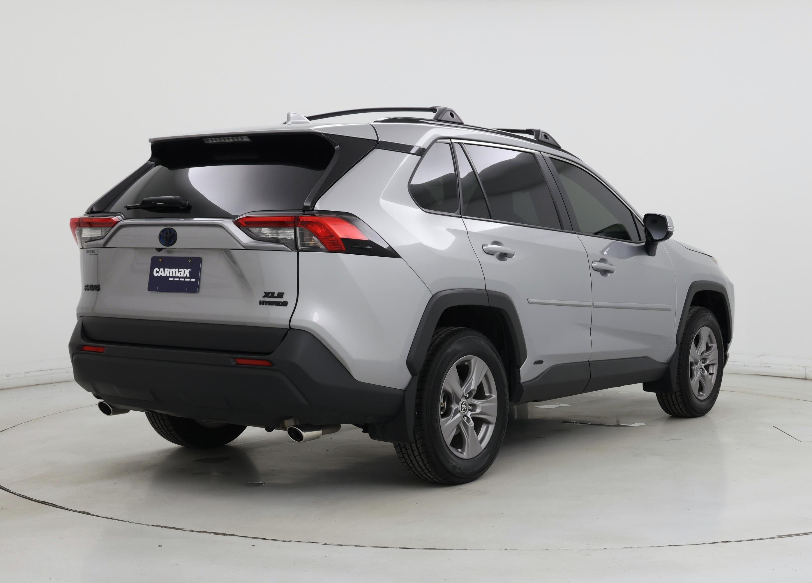 Thumbnail: 2024 Toyota RAV4 - 8
