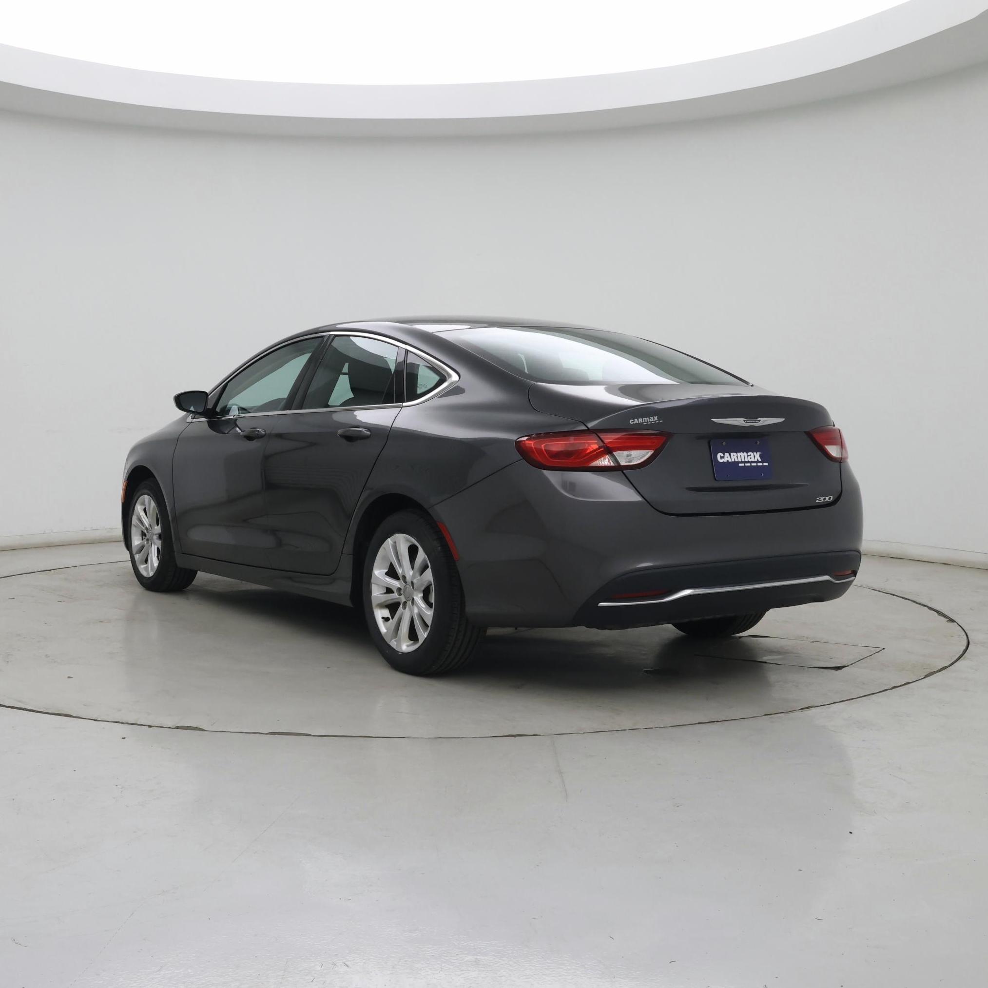 Thumbnail: 2015 Chrysler 200 - 2