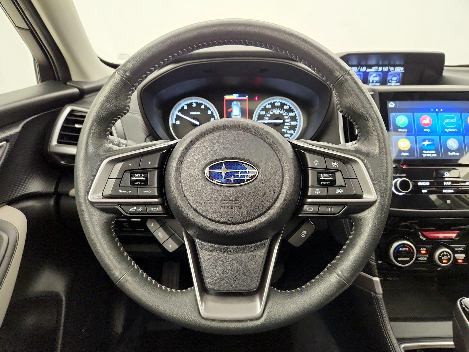2022 Subaru Forester Limited - Photo 11