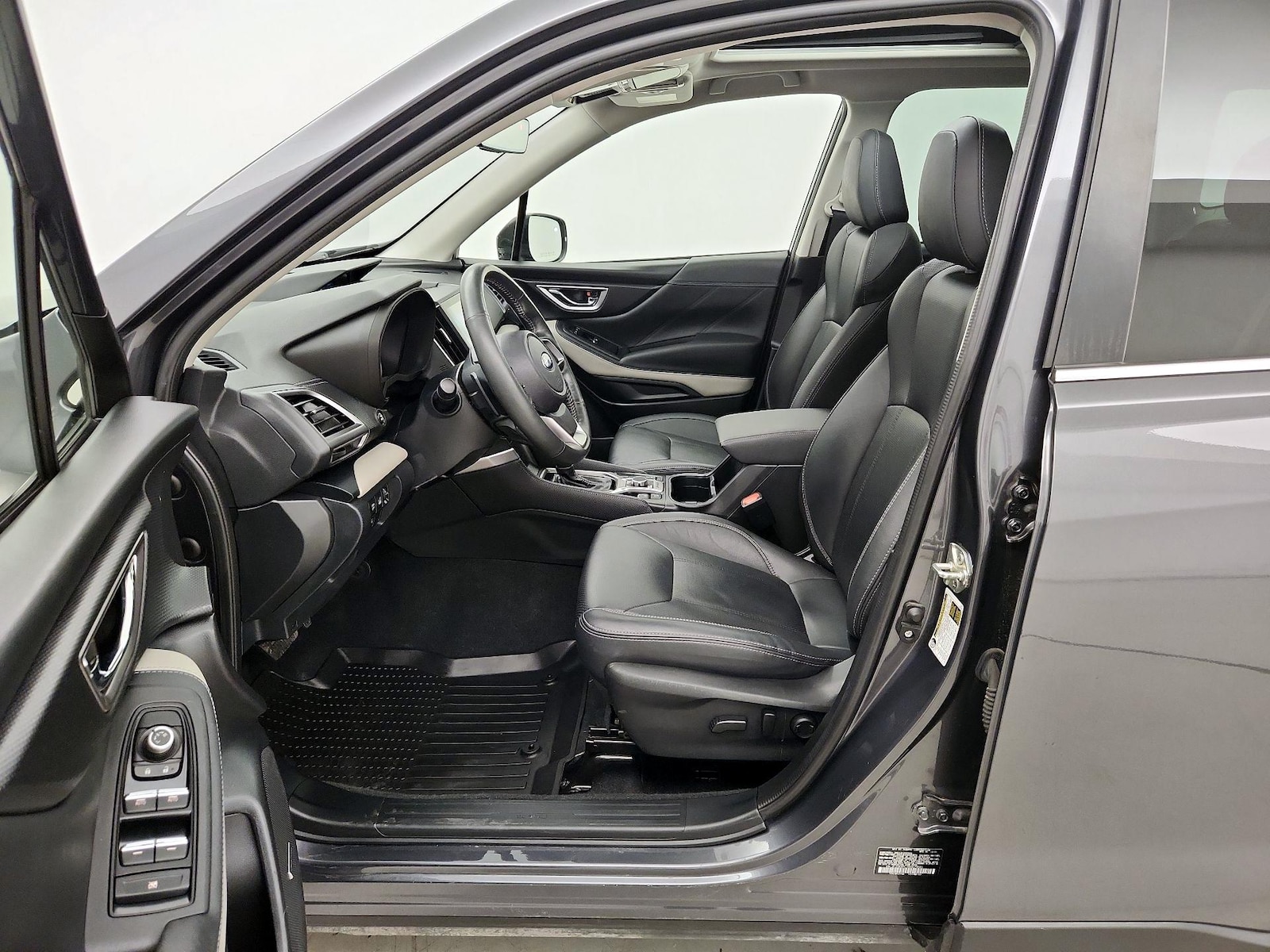 2022 Subaru Forester Limited - Photo 12